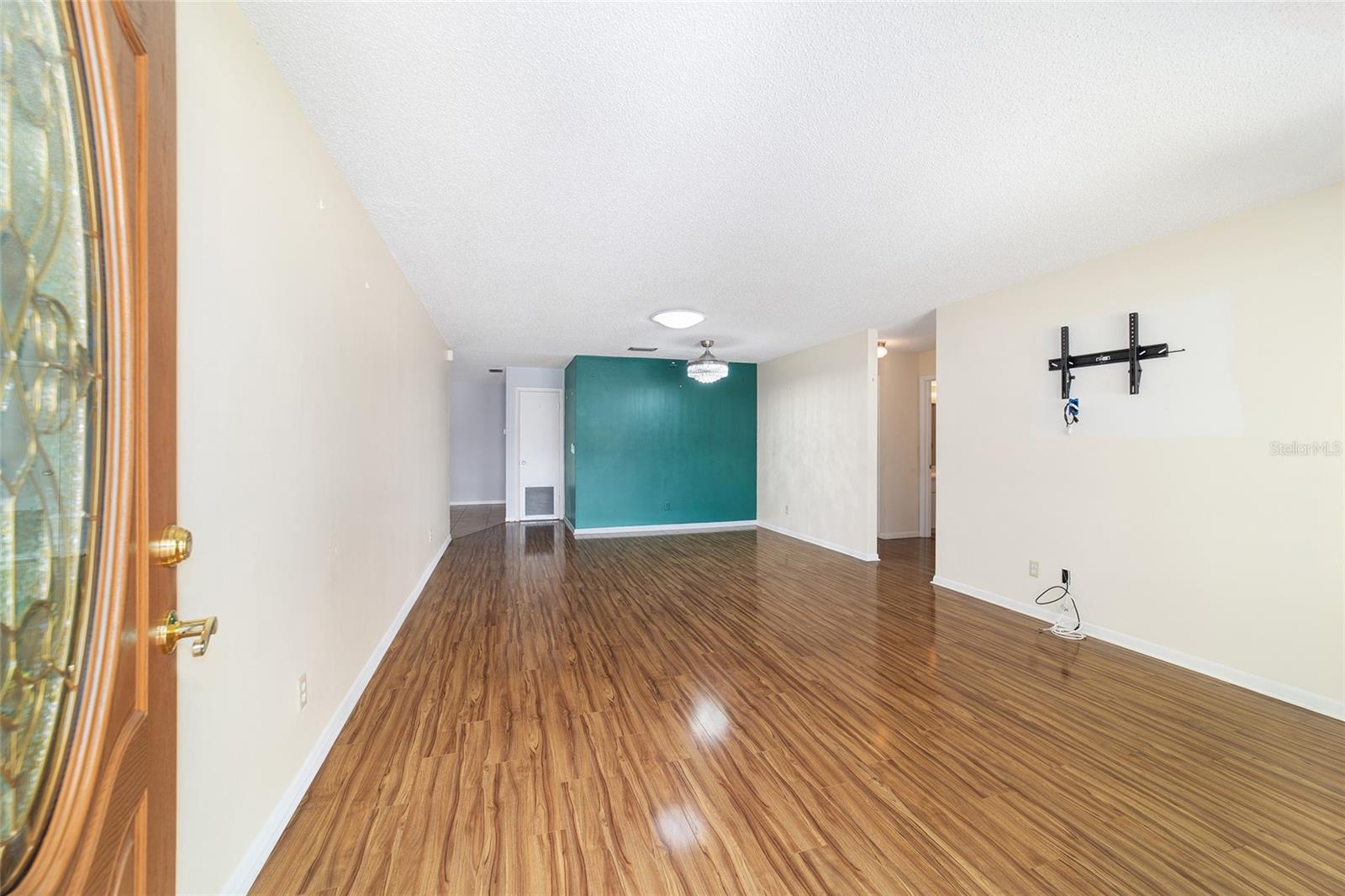 Image 10 of 61 For 8881 94th Street E