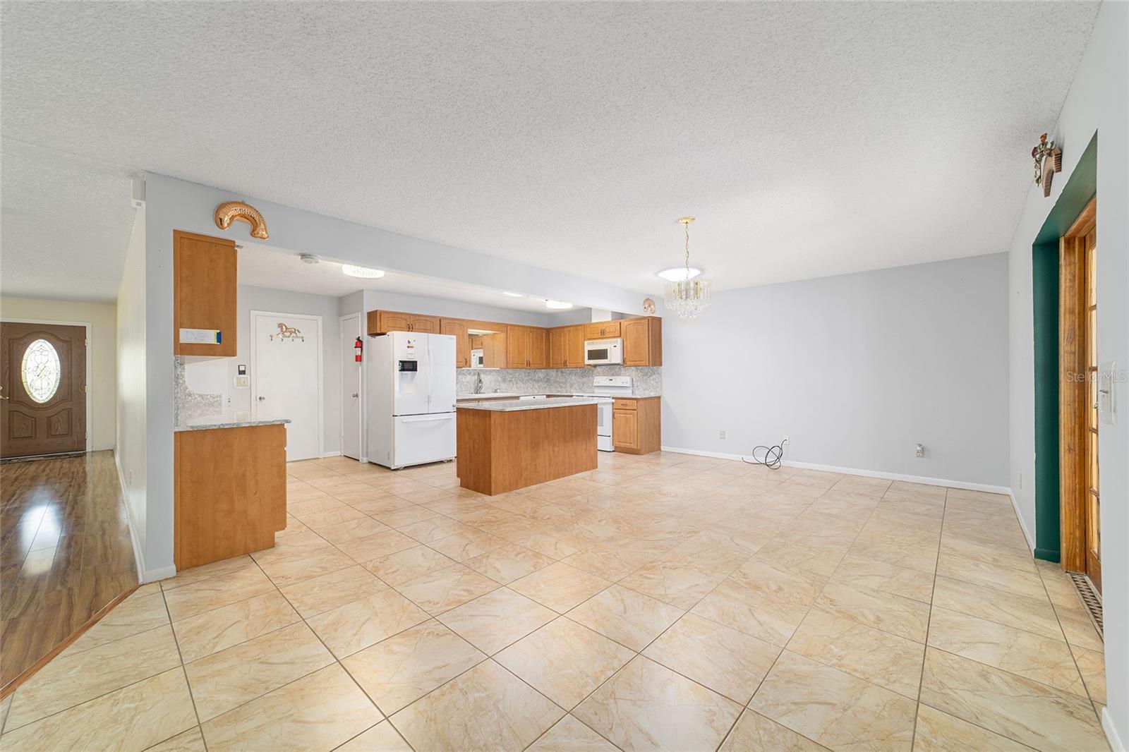 Image 22 of 61 For 8881 94th Street E