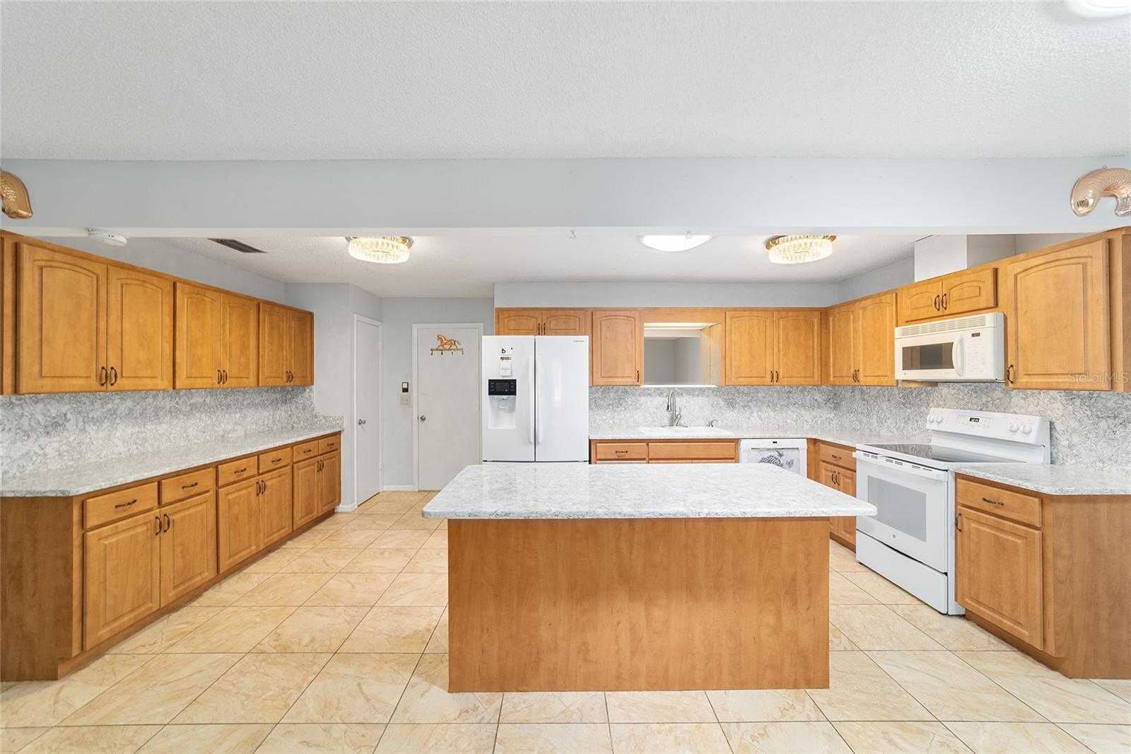 Image 25 of 61 For 8881 94th Street E