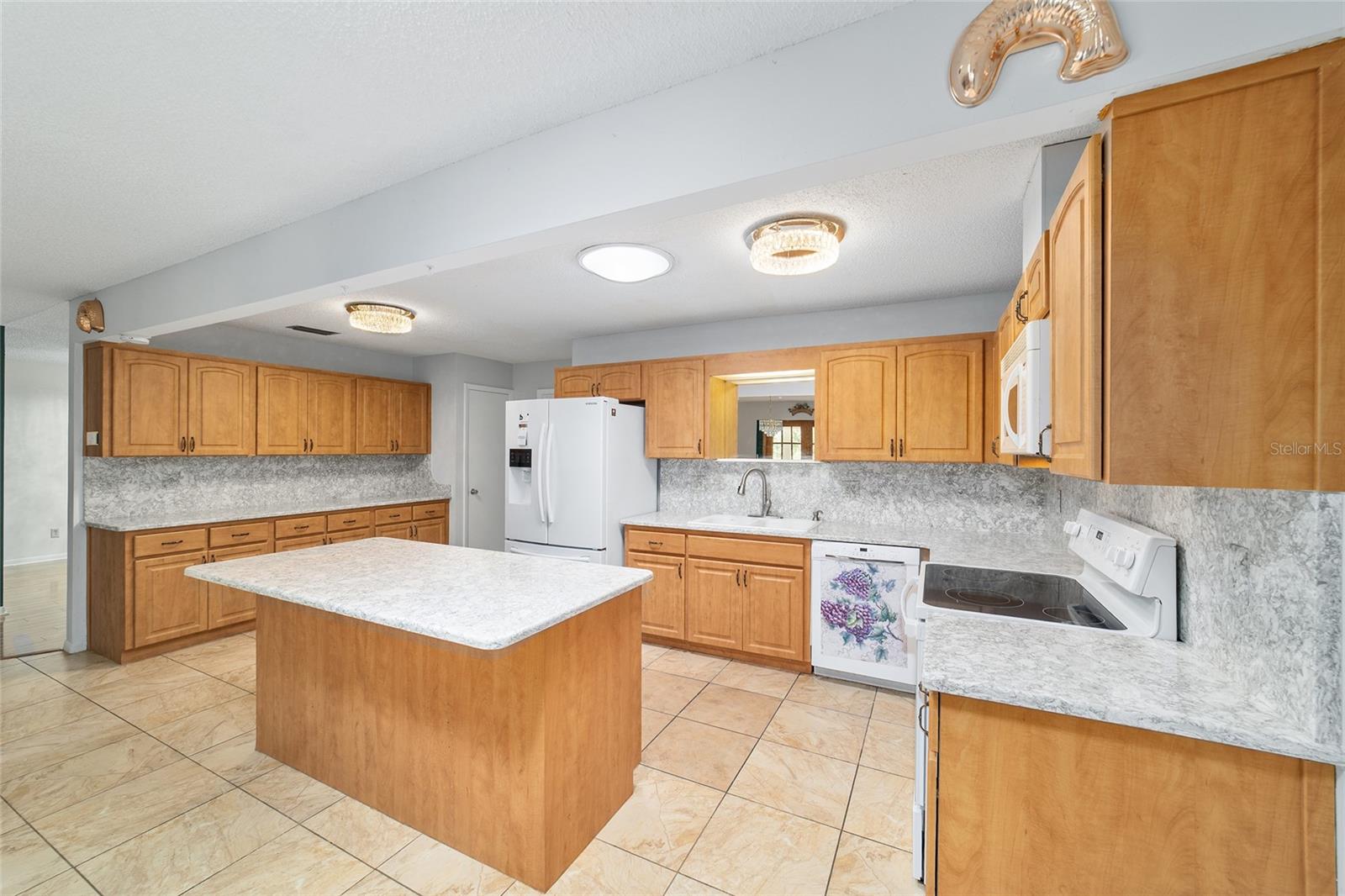 Image 27 of 61 For 8881 94th Street E
