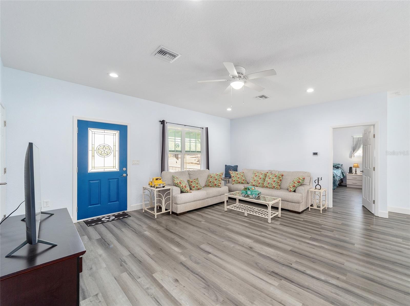 Image 16 of 33 For 13470 95th Street