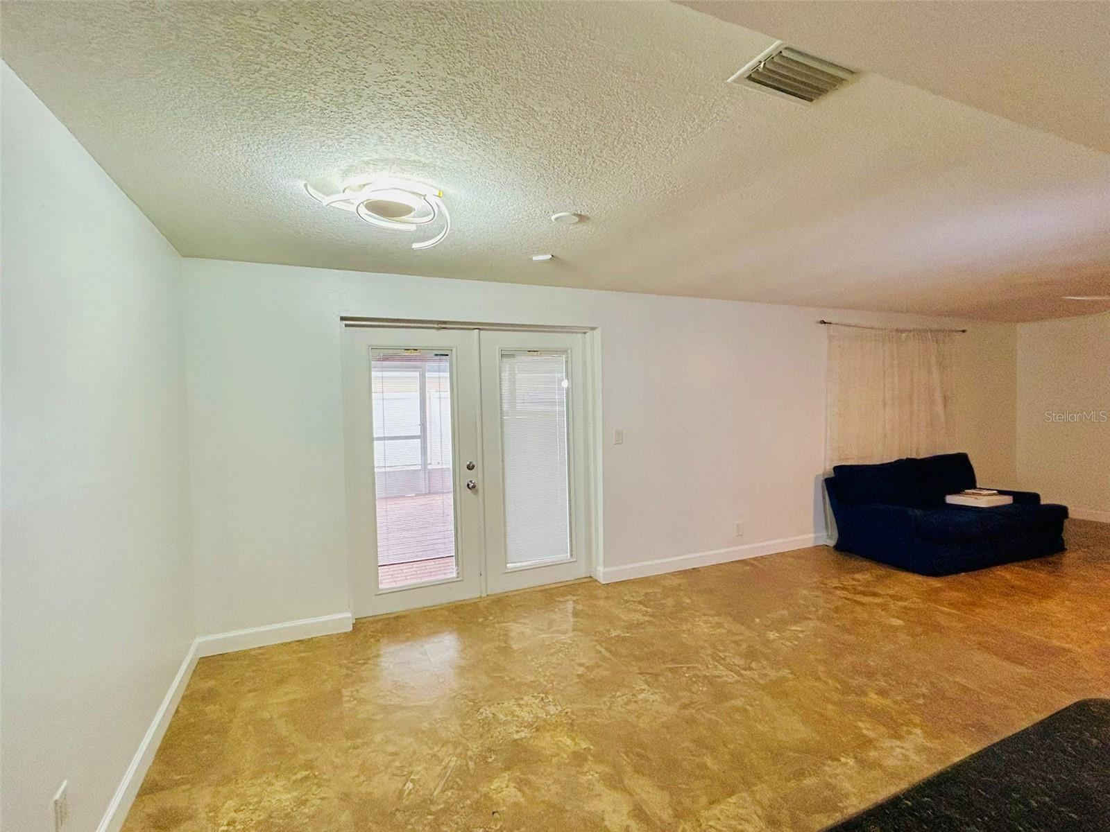 Image 15 of 53 For 6806 Monique Avenue