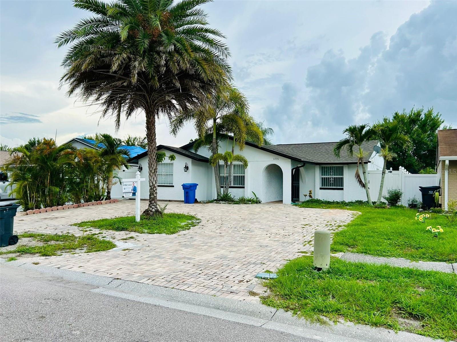 Image 4 of 53 For 6806 Monique Avenue