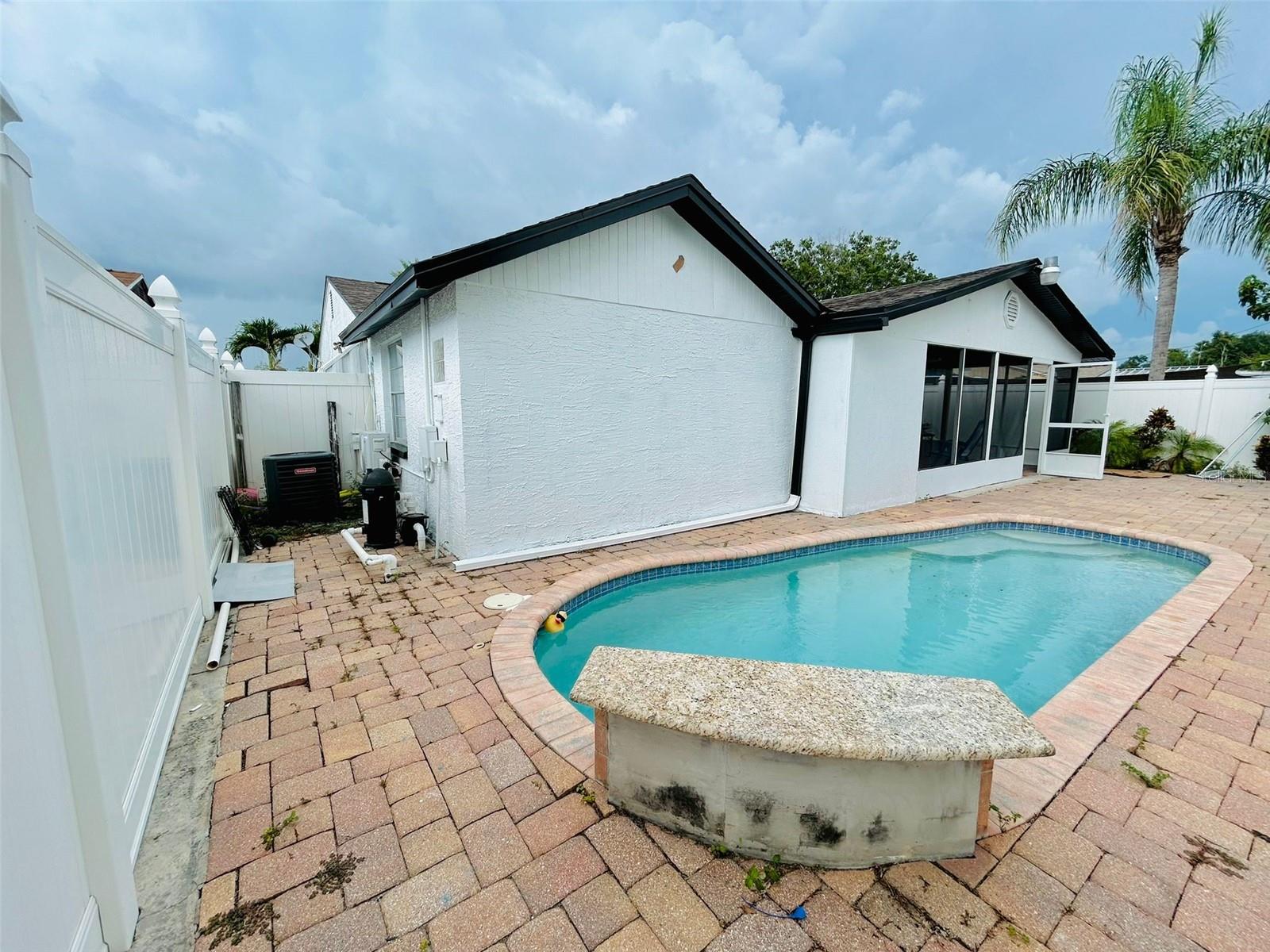 Image 40 of 53 For 6806 Monique Avenue