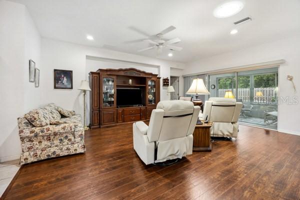 Image 7 of 34 For 11728 91st Circle