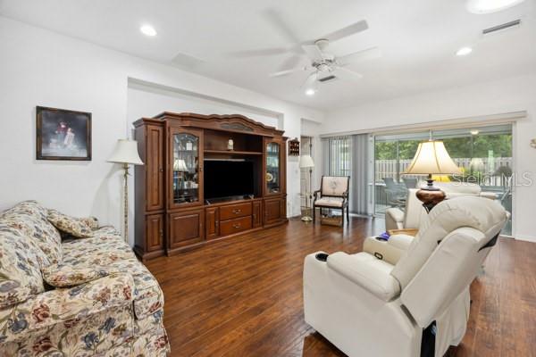 Image 8 of 34 For 11728 91st Circle