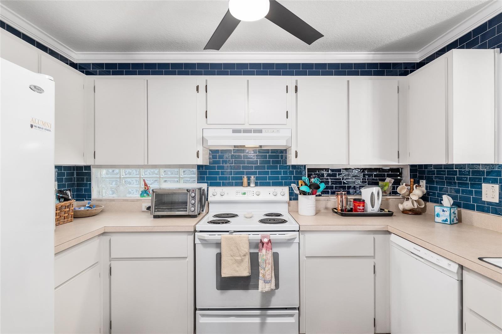 Image 11 of 50 For 7242 Sw 115th Pl