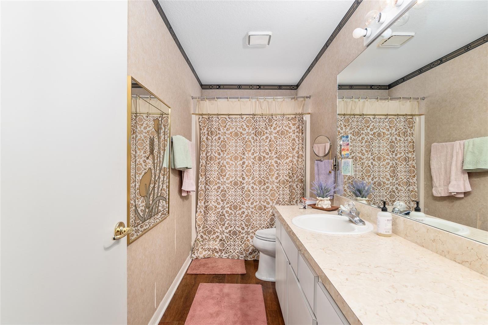 Image 32 of 50 For 7242 Sw 115th Pl