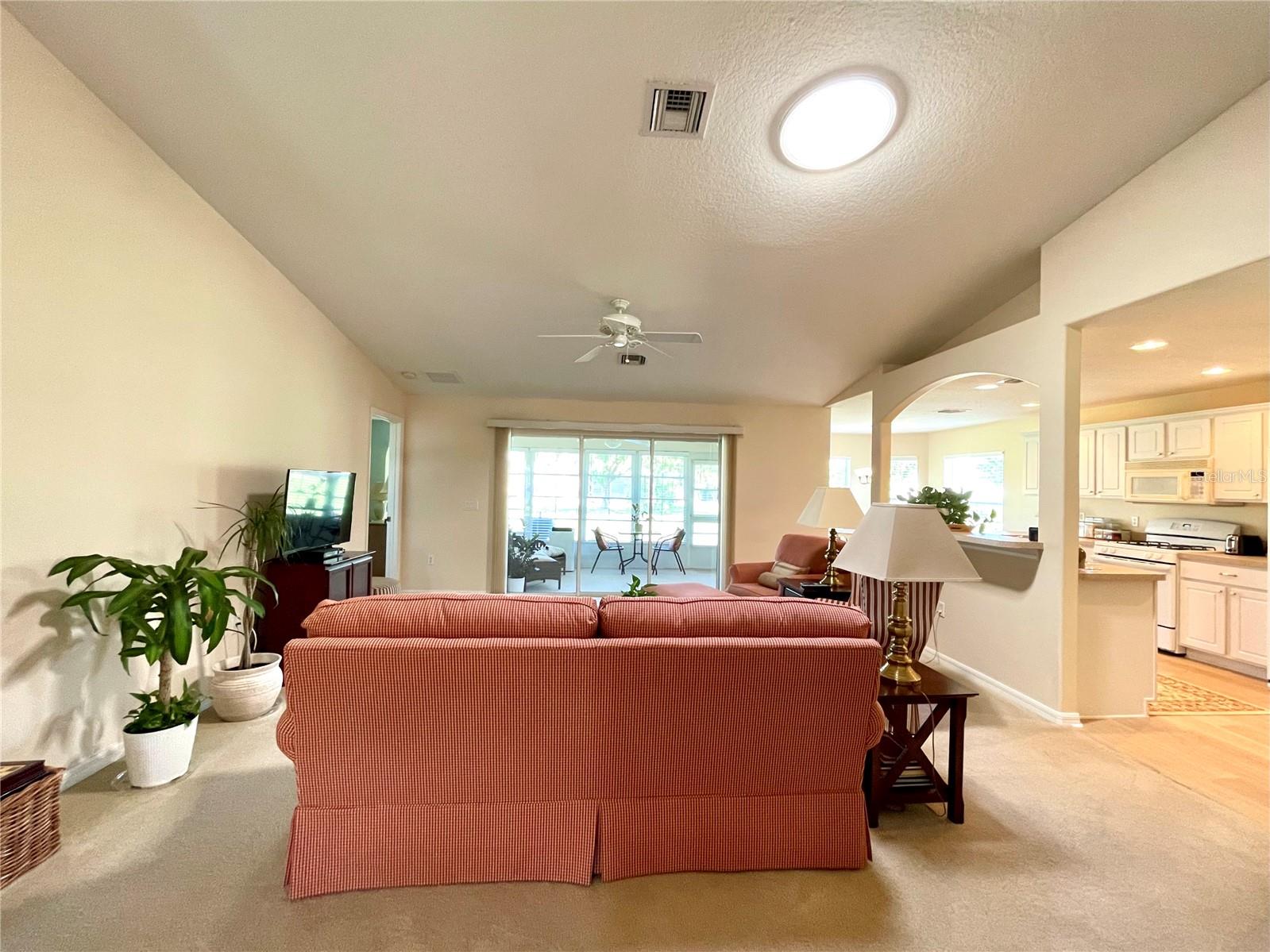 Image 20 of 67 For 15822 16th Avenue Road