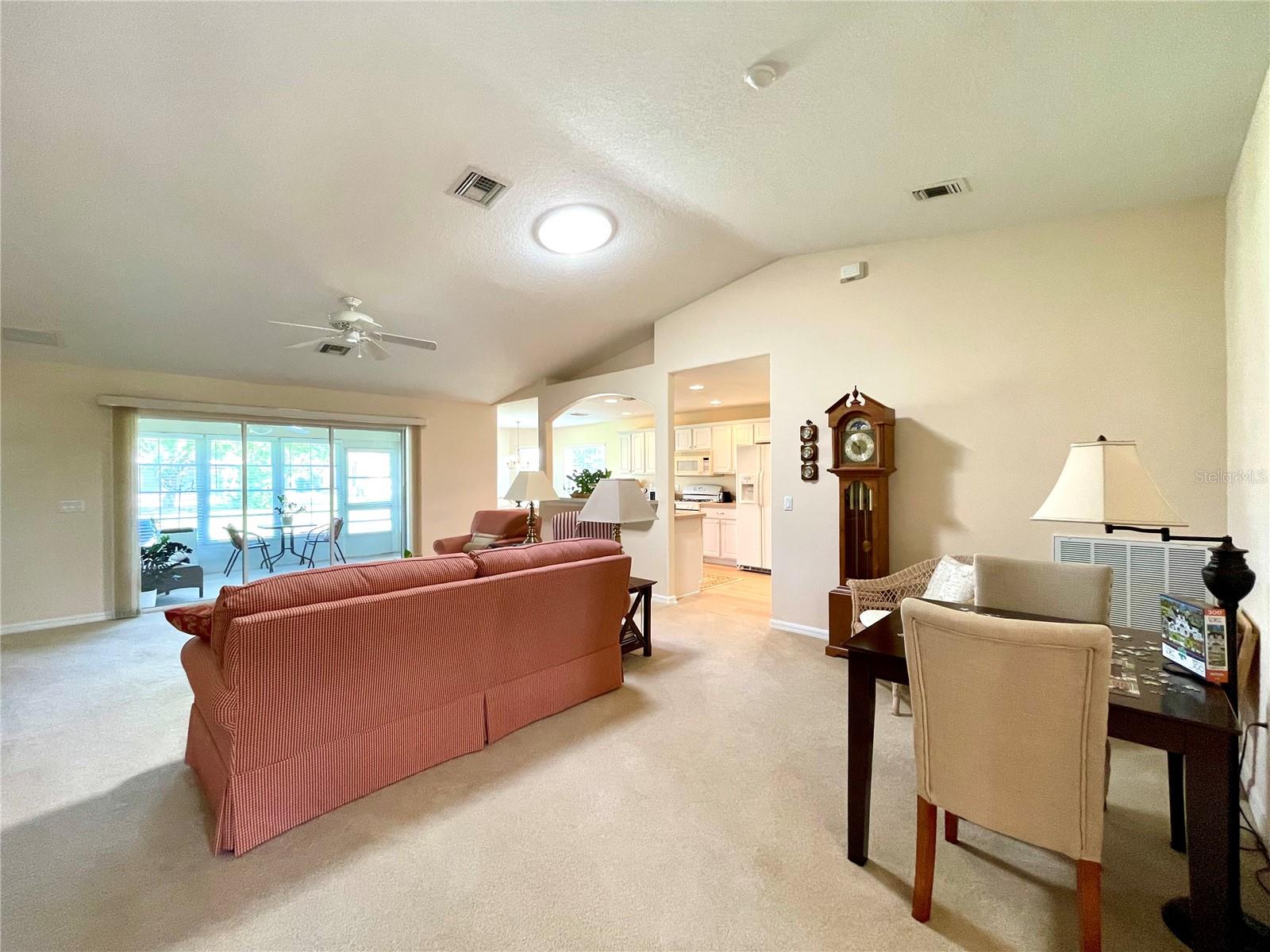 Image 21 of 67 For 15822 16th Avenue Road
