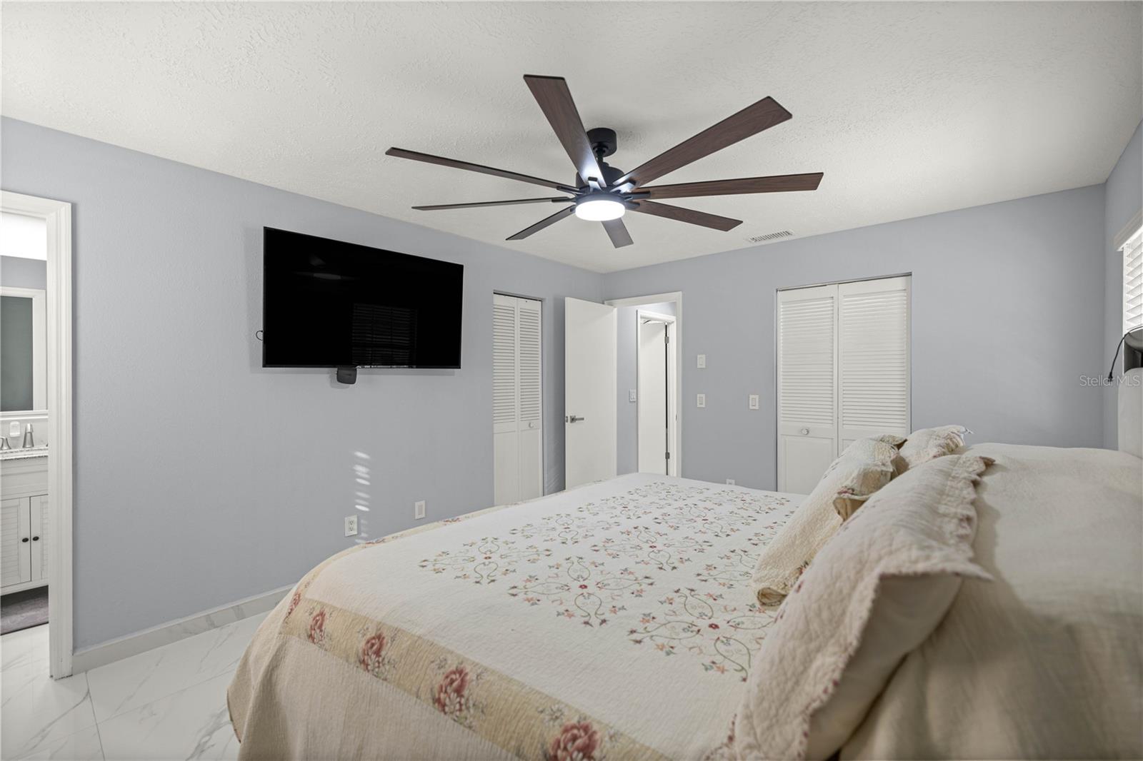 Image 12 of 36 For 2201 45th Street