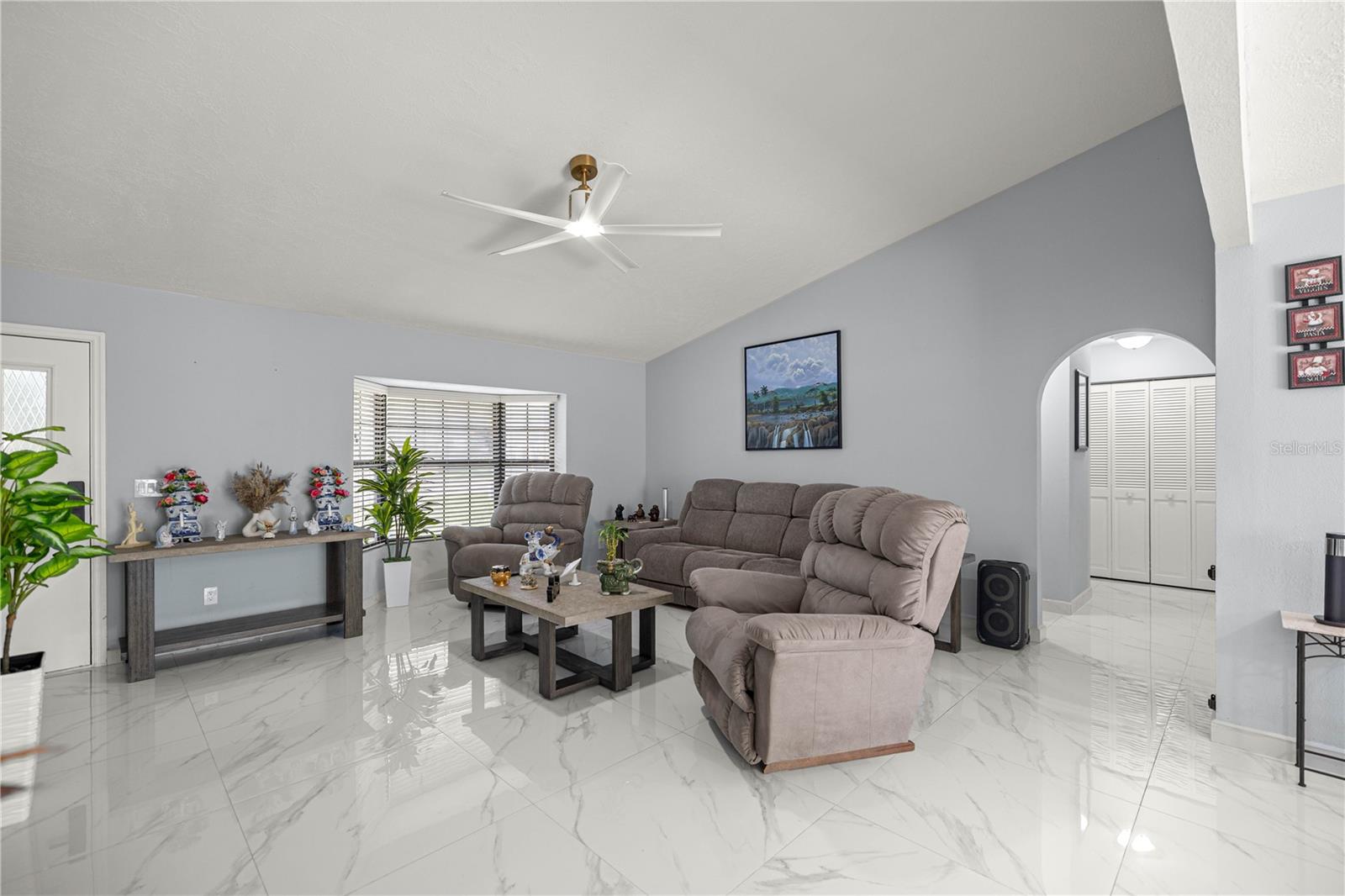 Image 4 of 36 For 2201 45th Street