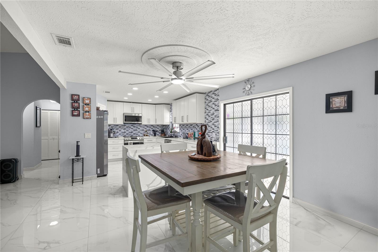 Image 6 of 36 For 2201 45th Street