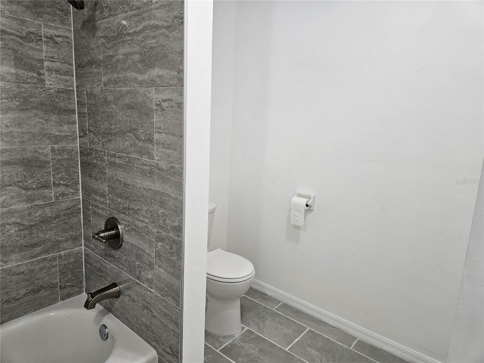 Image 24 of 27 For 51 10th Street