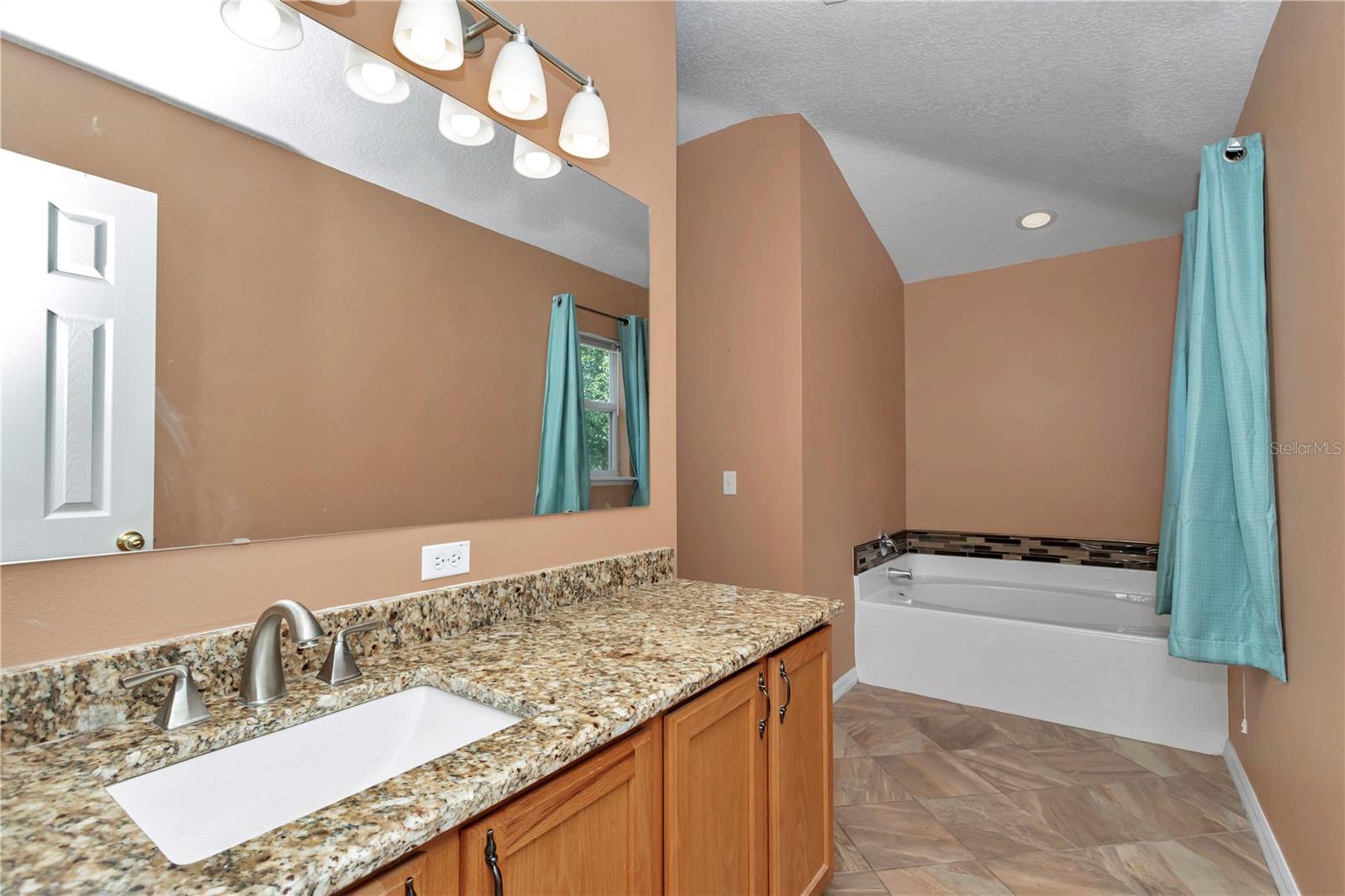 Image 23 of 56 For 4602 28th Street