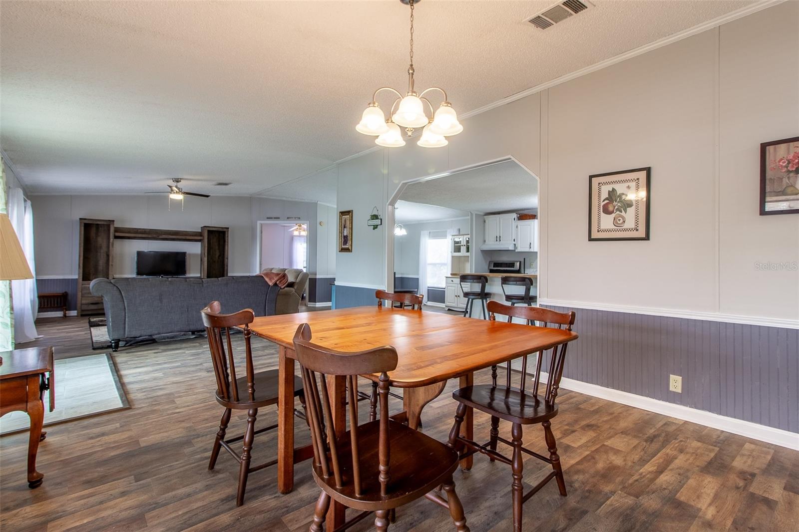 Image 10 of 63 For 25836 Manhattan Lane