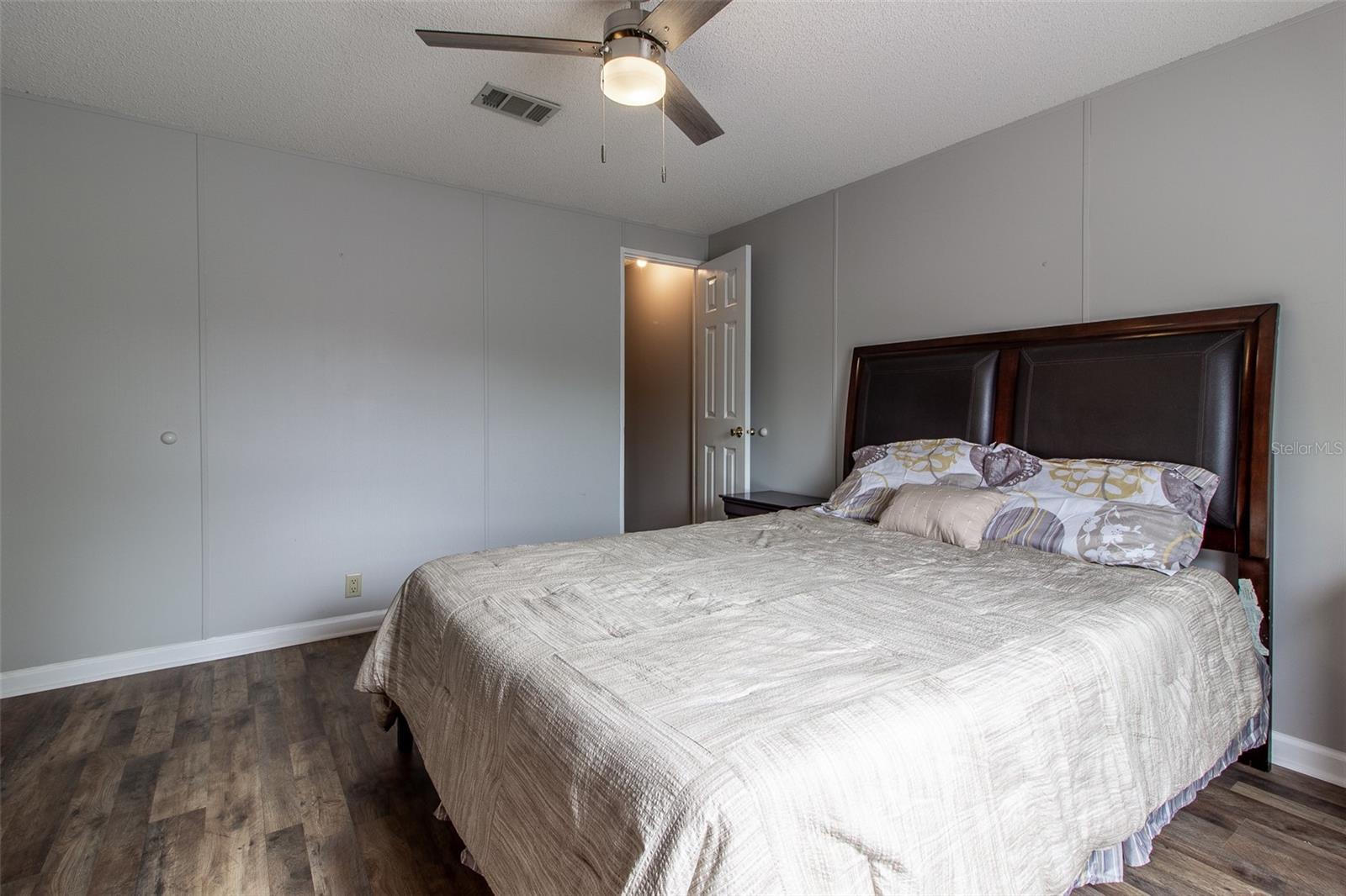 Image 41 of 63 For 25836 Manhattan Lane