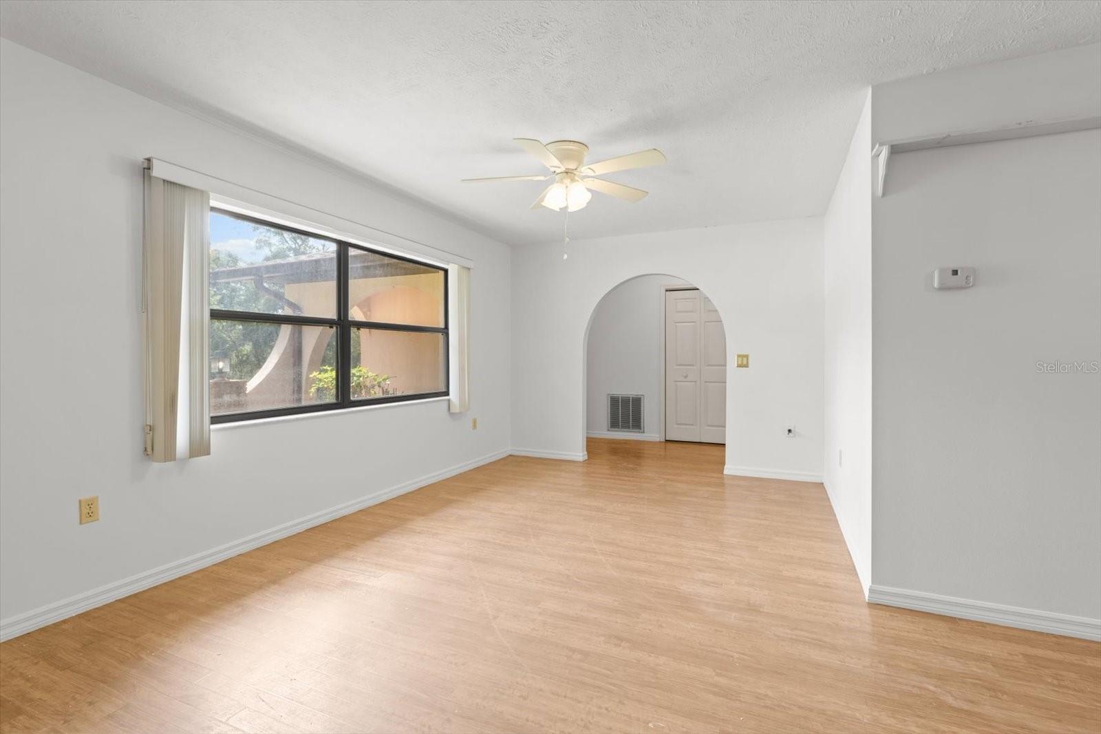 Listing photo id 8 for 8624 Dove Orchid Drive