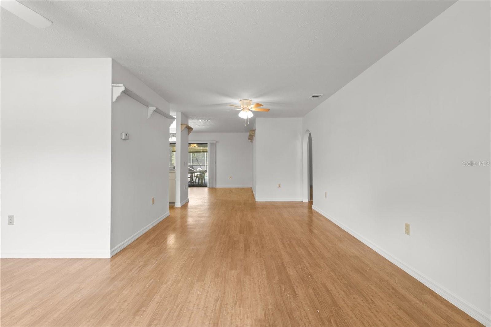 Listing photo id 10 for 8624 Dove Orchid Drive