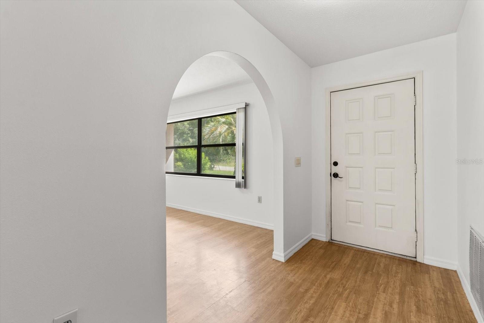 Listing photo id 6 for 8624 Dove Orchid Drive