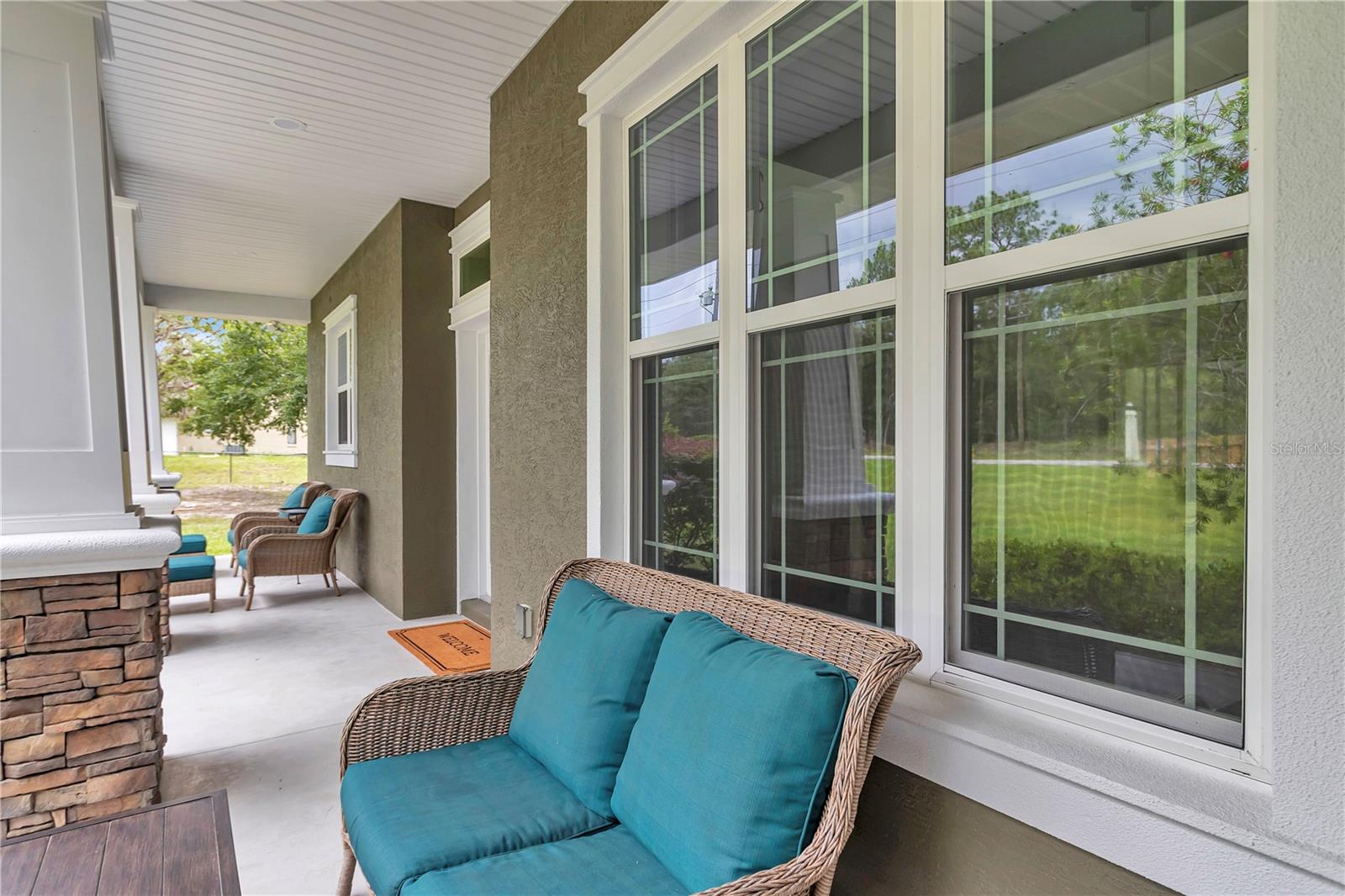 Listing photo id 16 for 3196 Mustang Boulevard
