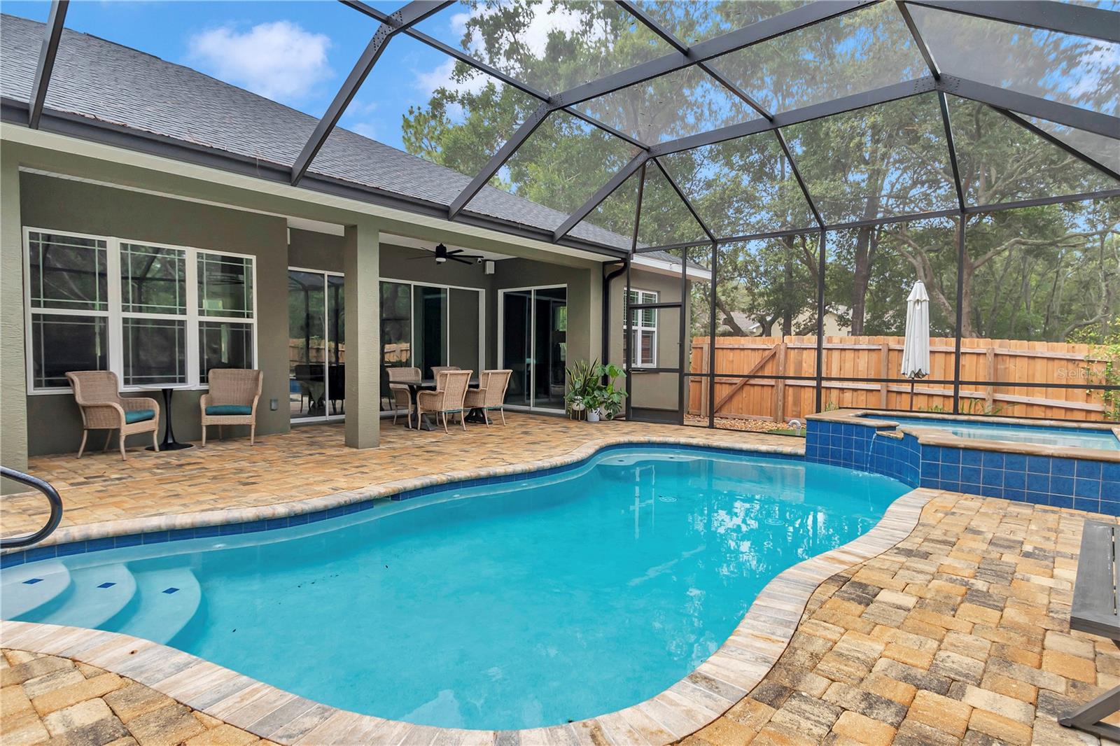 Listing photo id 0 for 3196 Mustang Boulevard