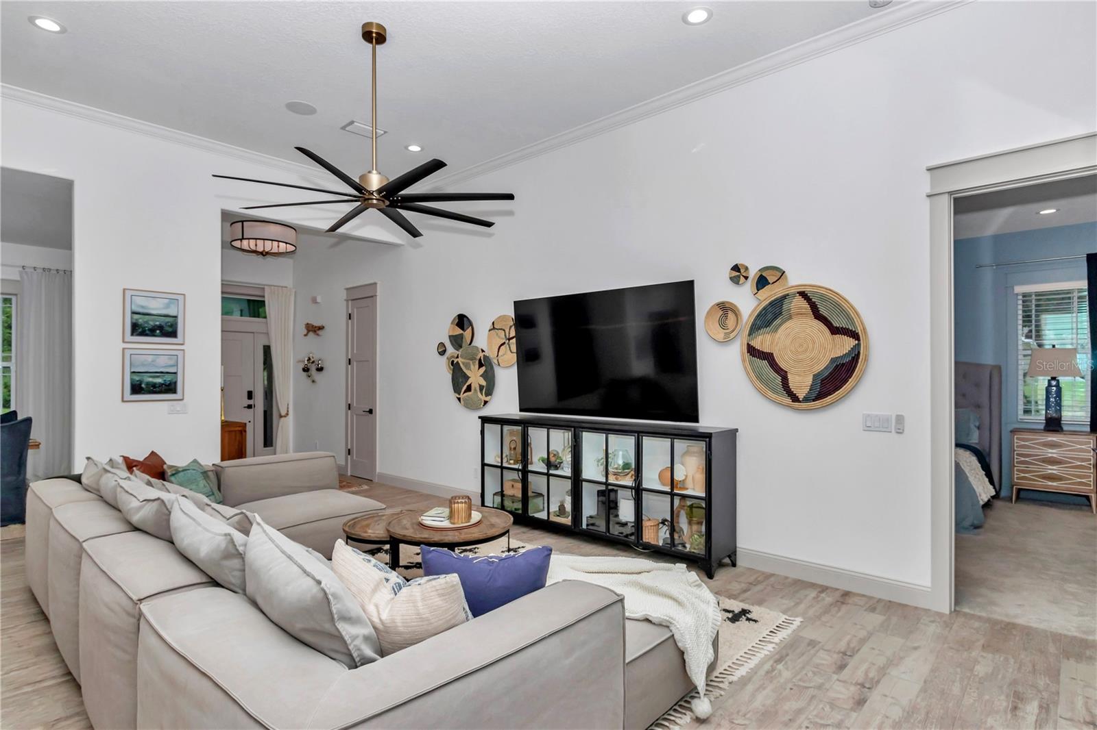 Listing photo id 22 for 3196 Mustang Boulevard