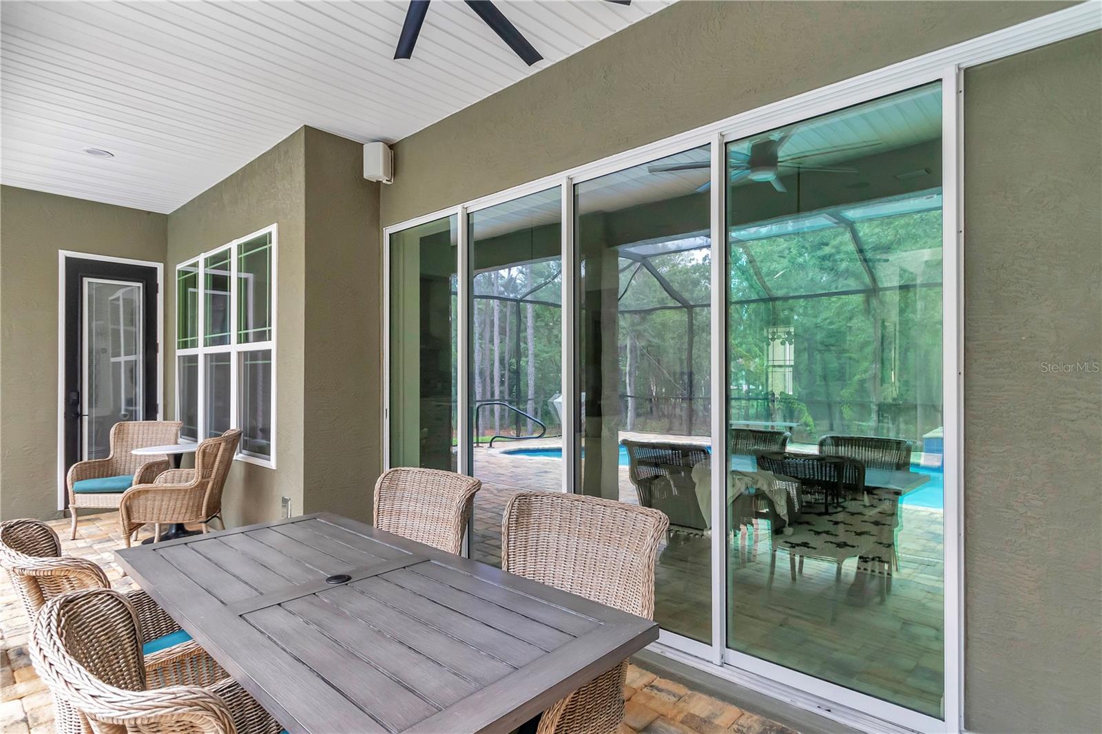 Listing photo id 41 for 3196 Mustang Boulevard
