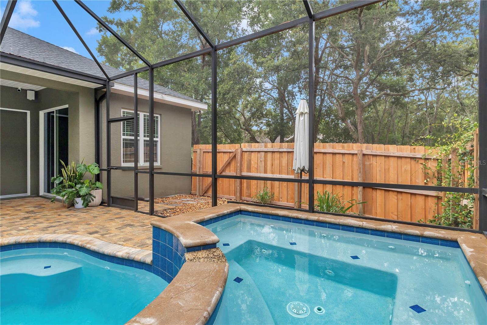 Listing photo id 45 for 3196 Mustang Boulevard