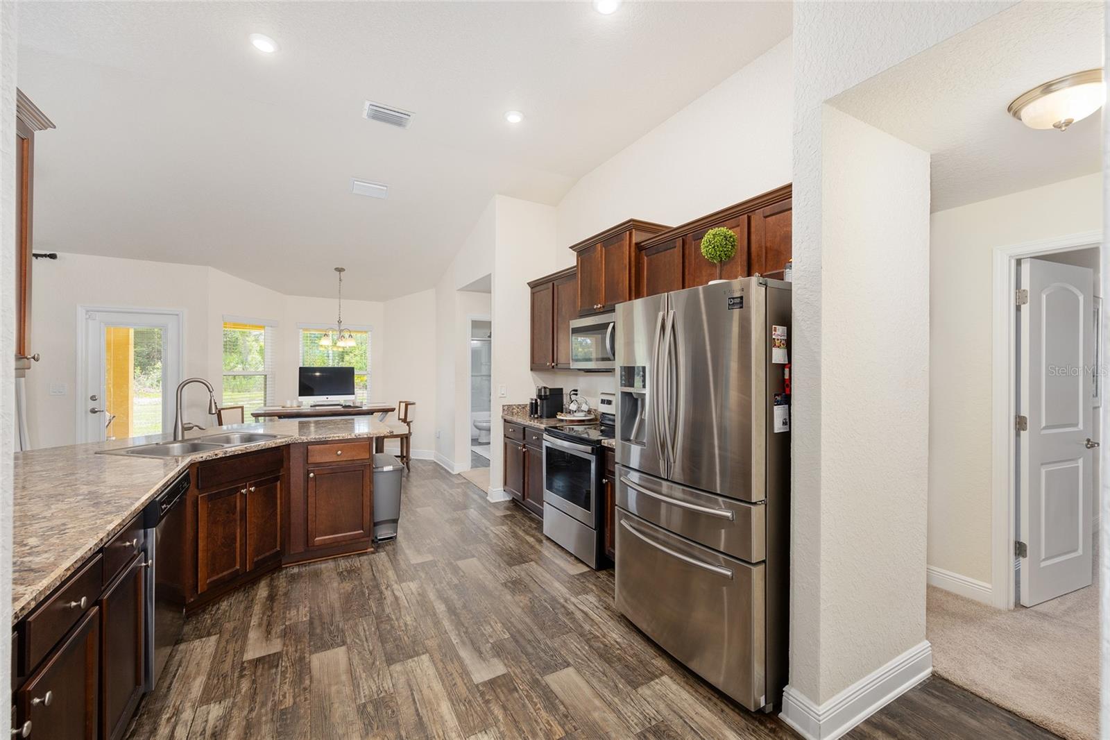 Image 19 of 44 For 9562 45th Avenue