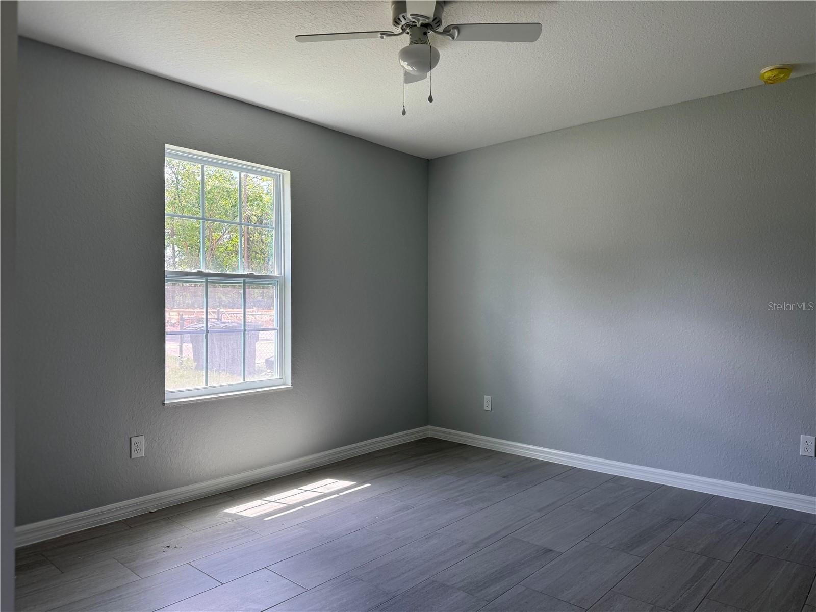 Image 20 of 24 For 6422 62nd Avenue