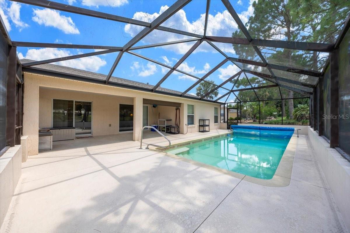 Listing photo id 8 for 15776 11th Terrace Road