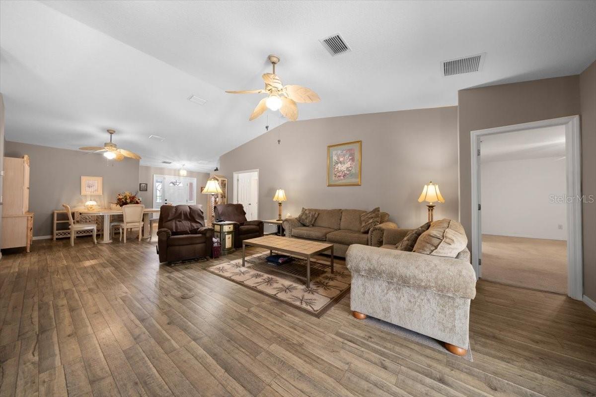 Listing photo id 20 for 15776 11th Terrace Road