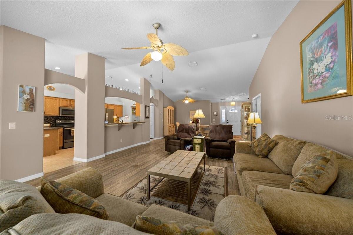 Listing photo id 22 for 15776 11th Terrace Road