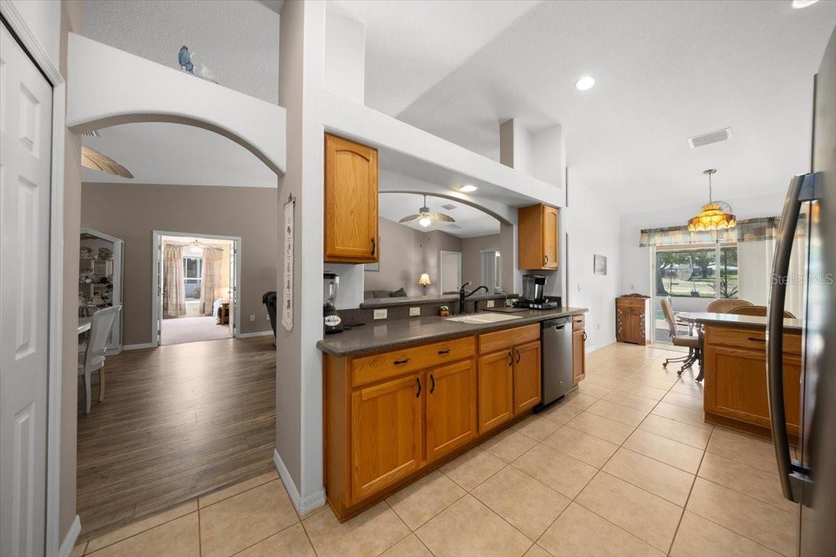Listing photo id 23 for 15776 11th Terrace Road