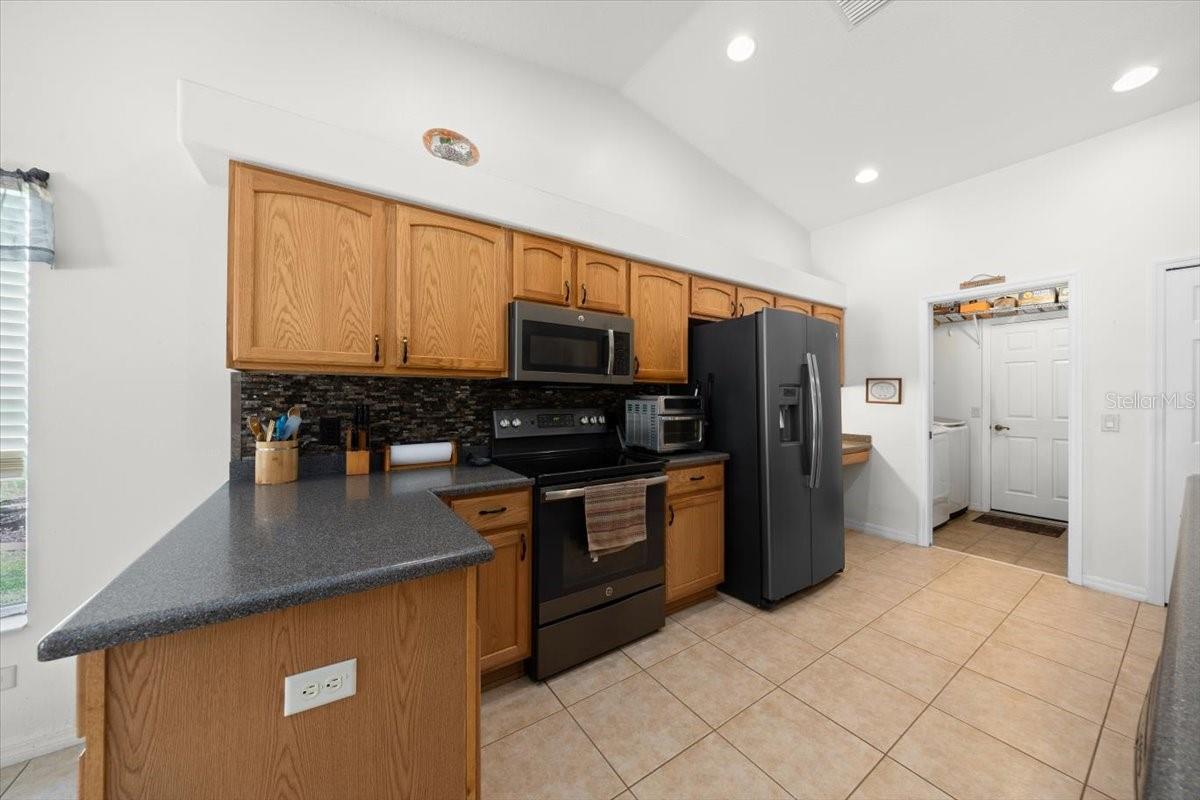 Listing photo id 29 for 15776 11th Terrace Road