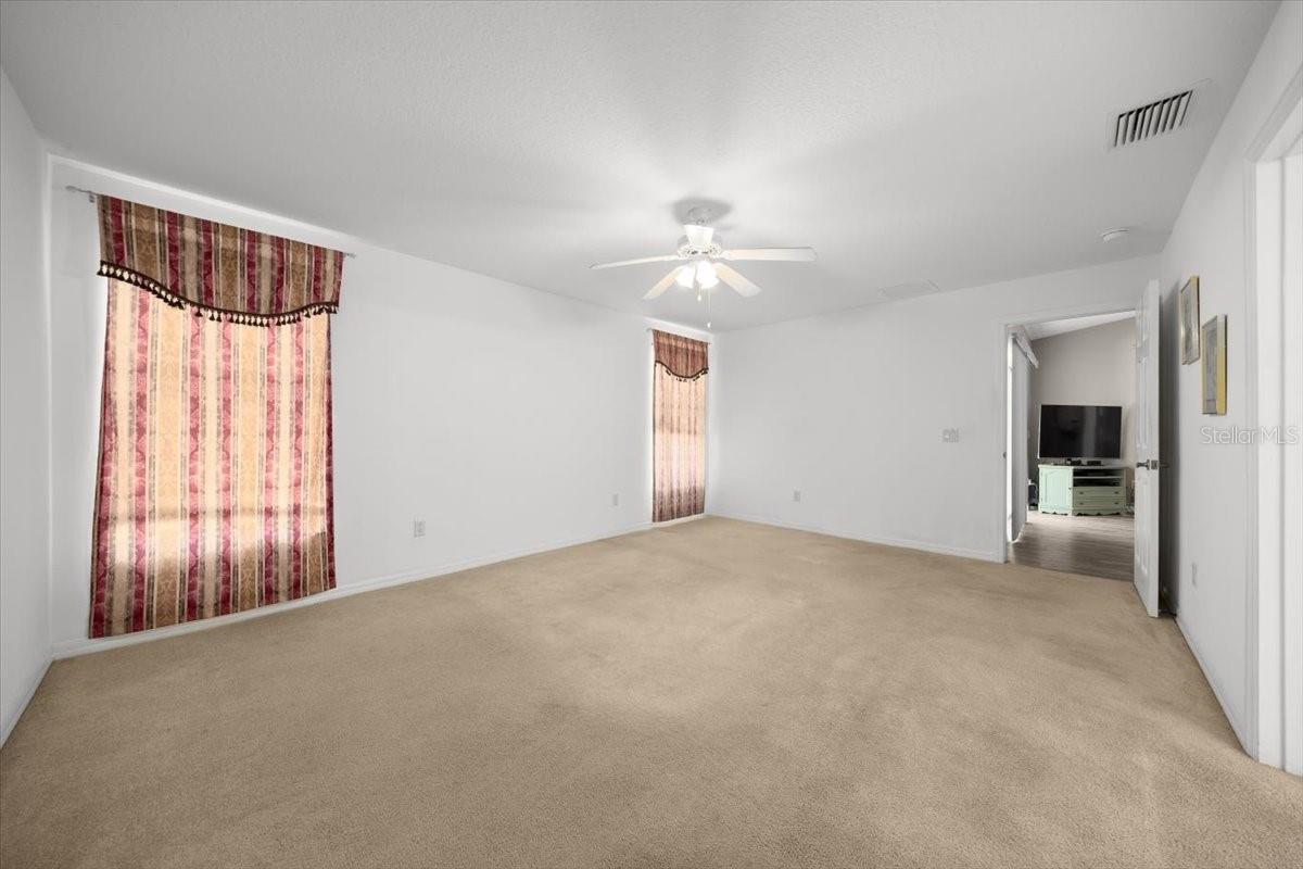 Listing photo id 33 for 15776 11th Terrace Road