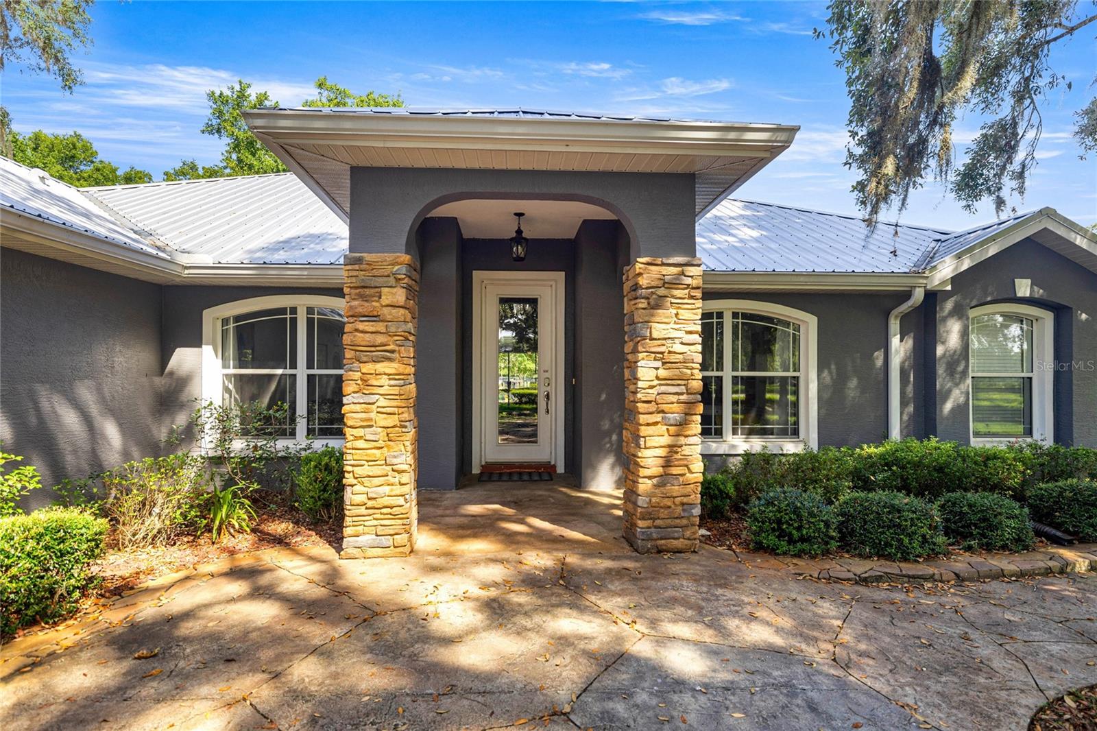 Image 15 of 75 For 11615 35th Street