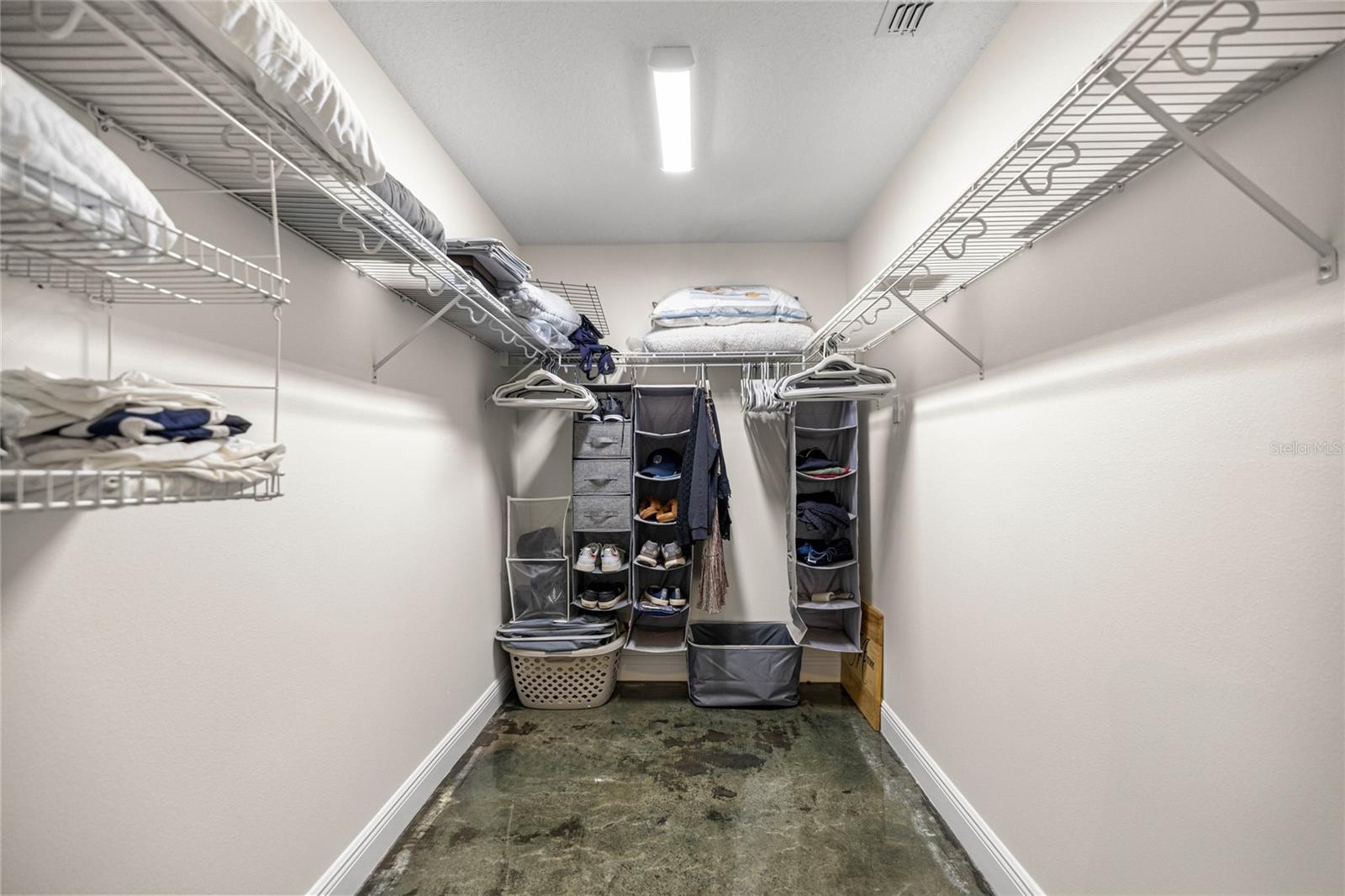 Image 38 of 75 For 11615 35th Street