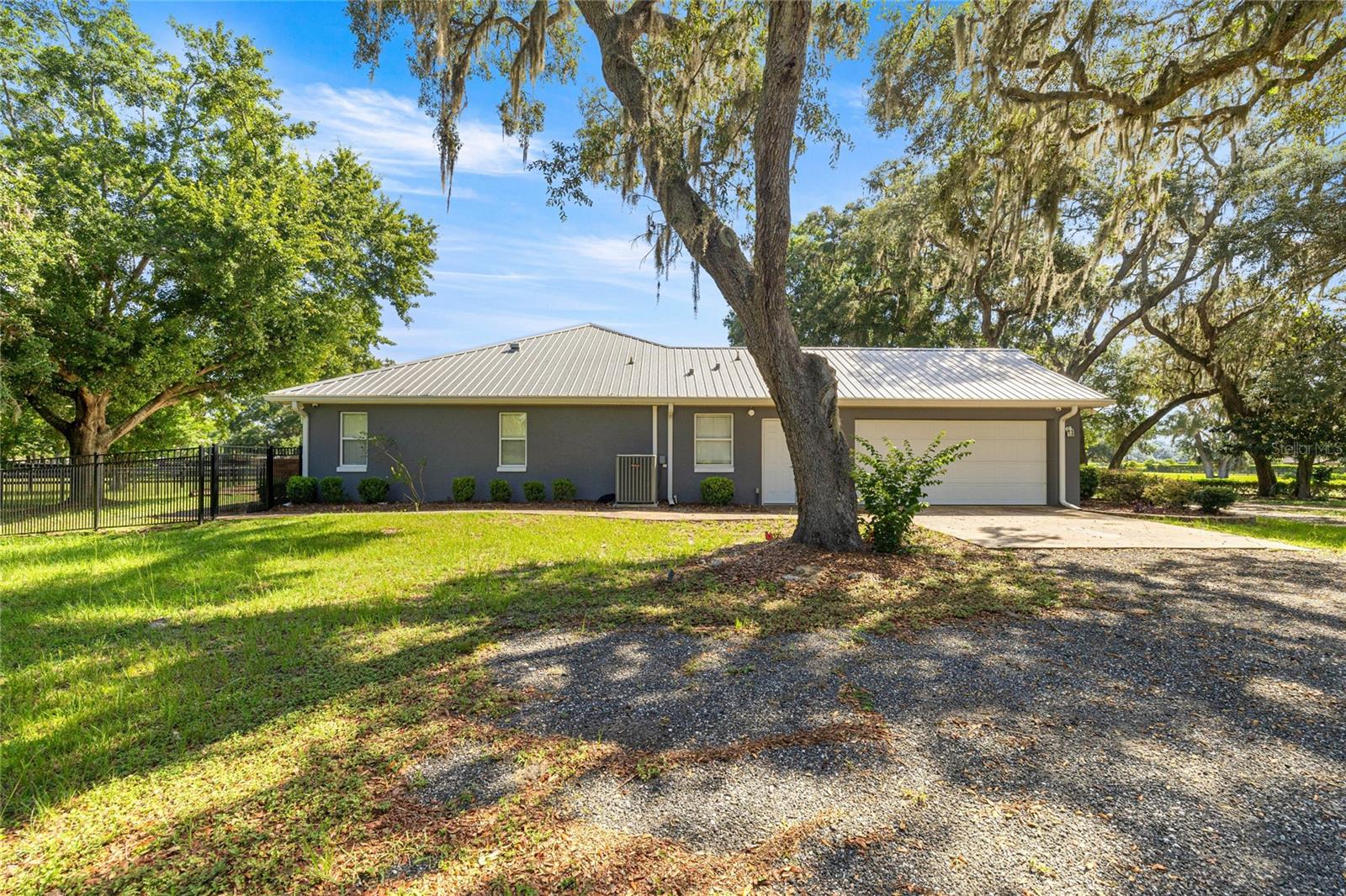 Image 40 of 75 For 11615 35th Street