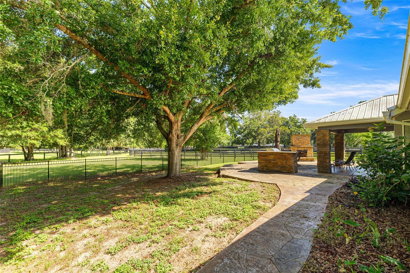 Image 41 of 75 For 11615 35th Street