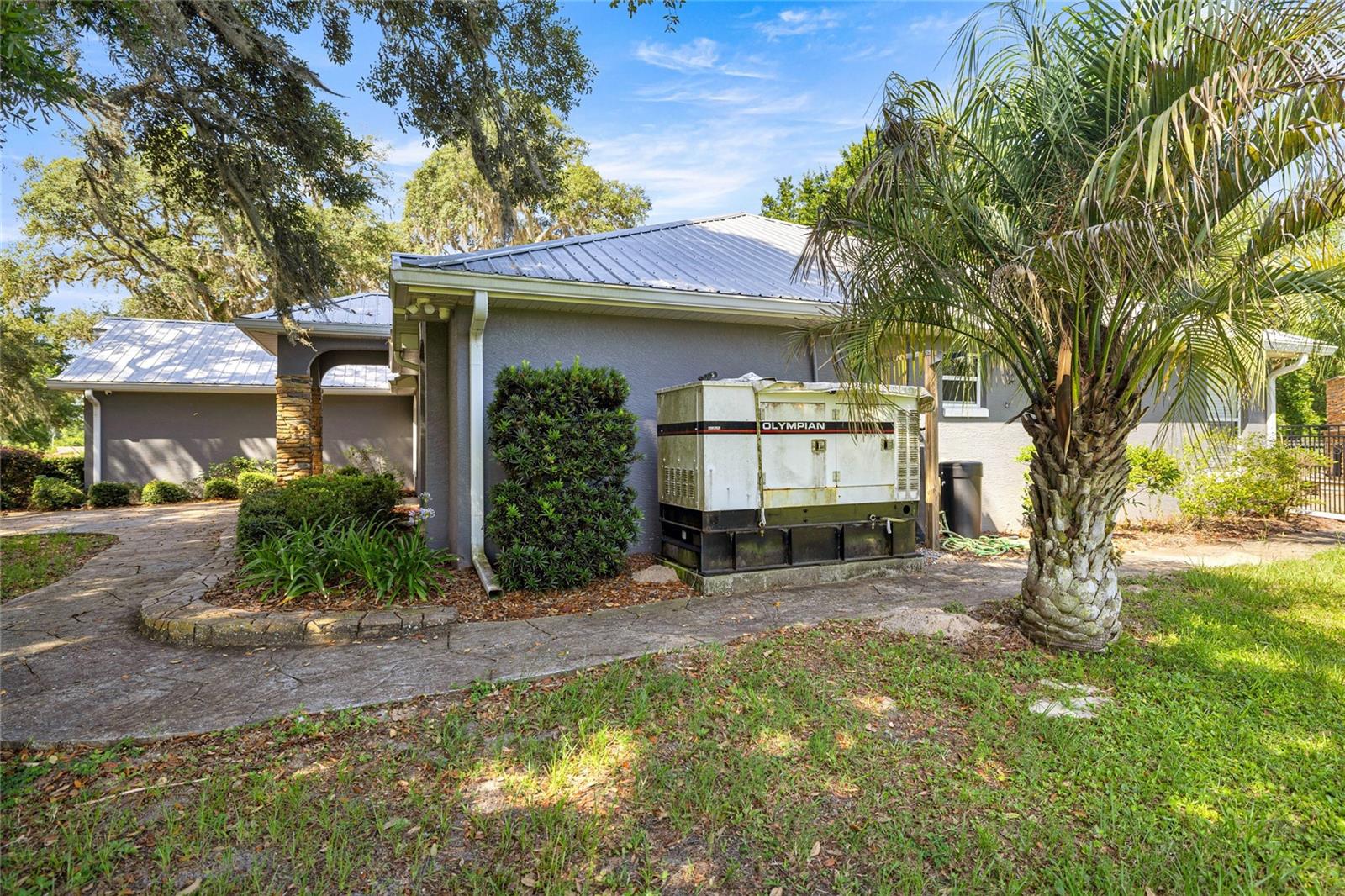 Image 46 of 75 For 11615 35th Street