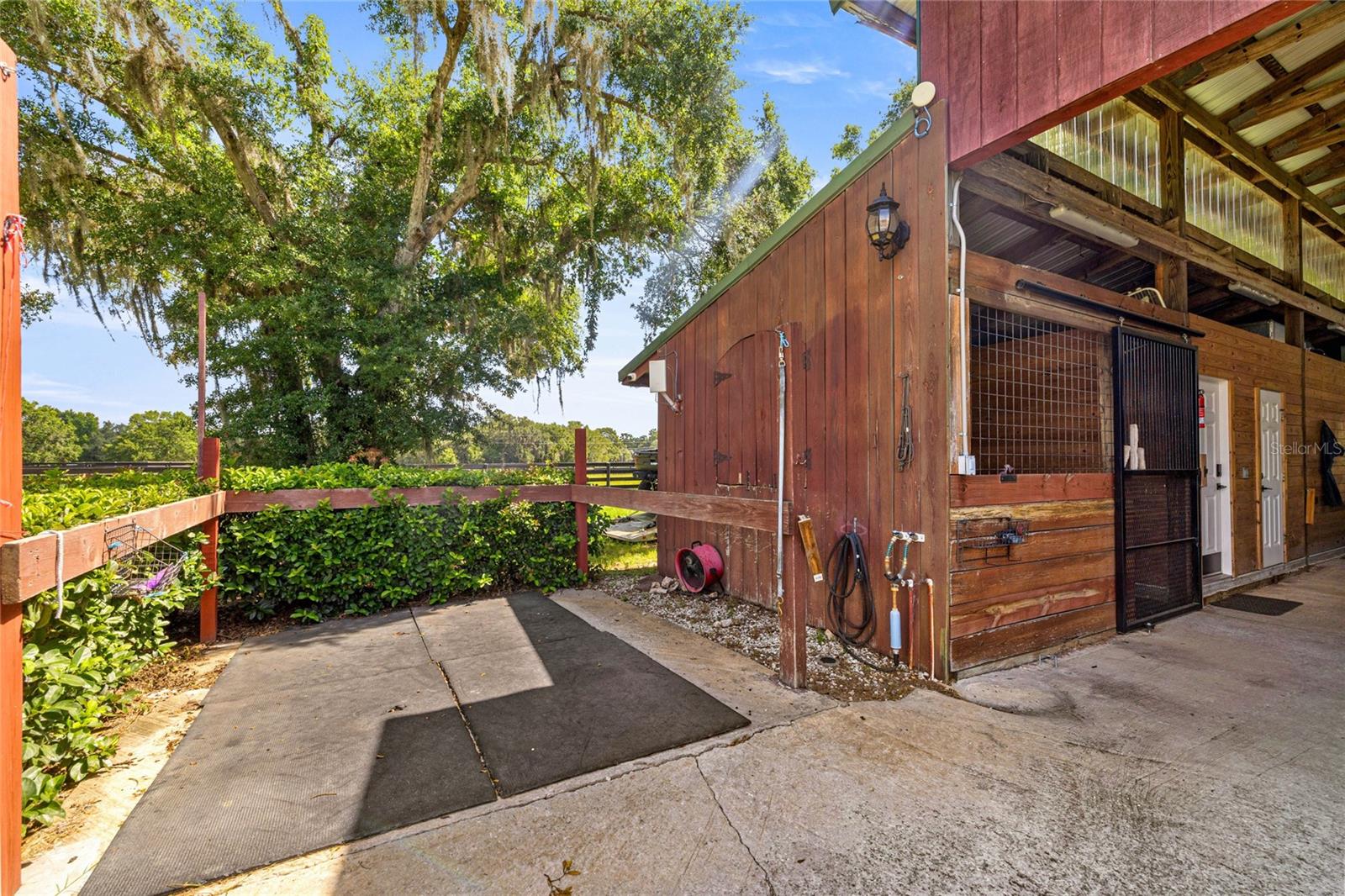 Image 51 of 75 For 11615 35th Street