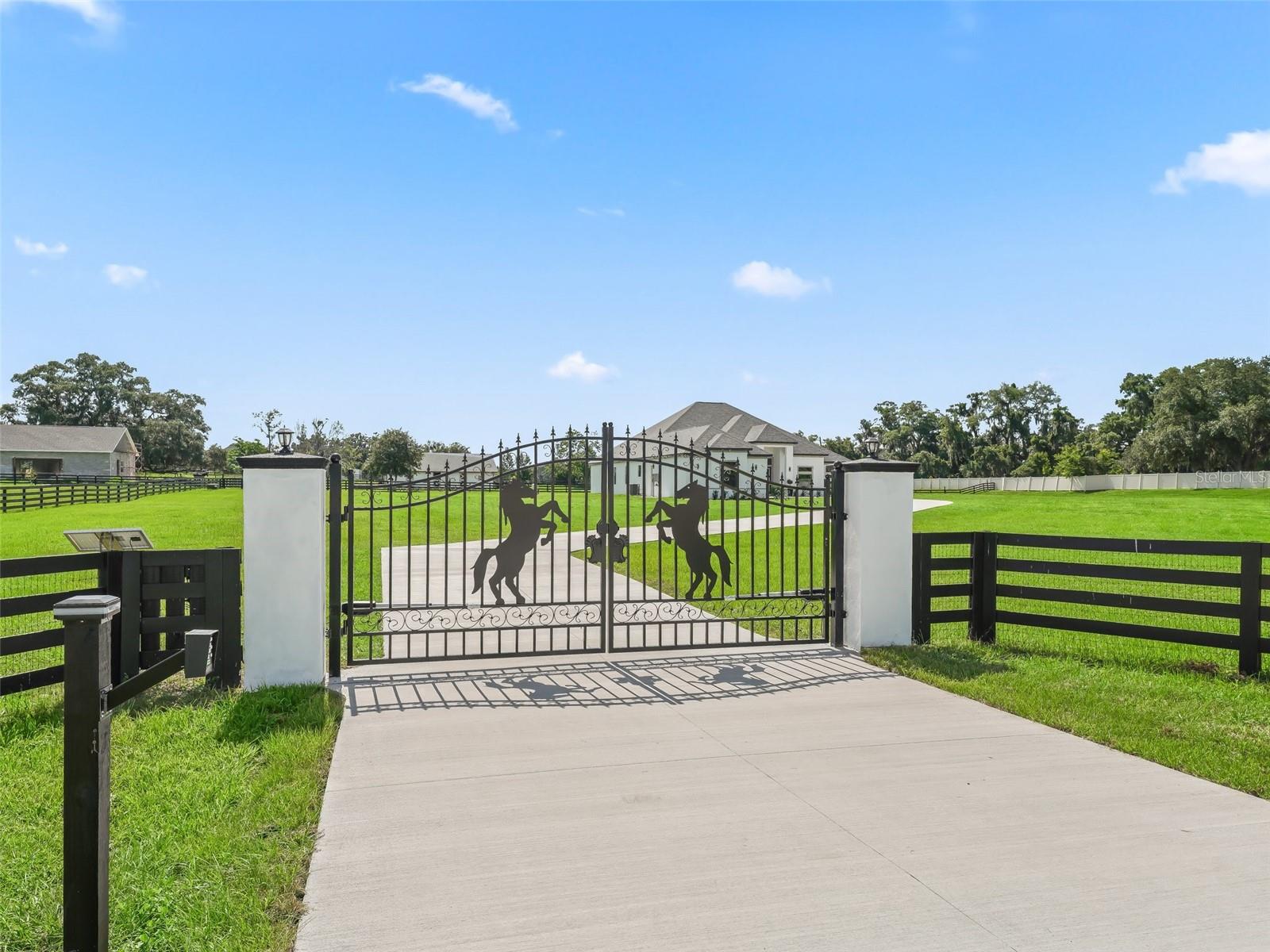 Image 3 of 73 For 7041 22nd Court Road
