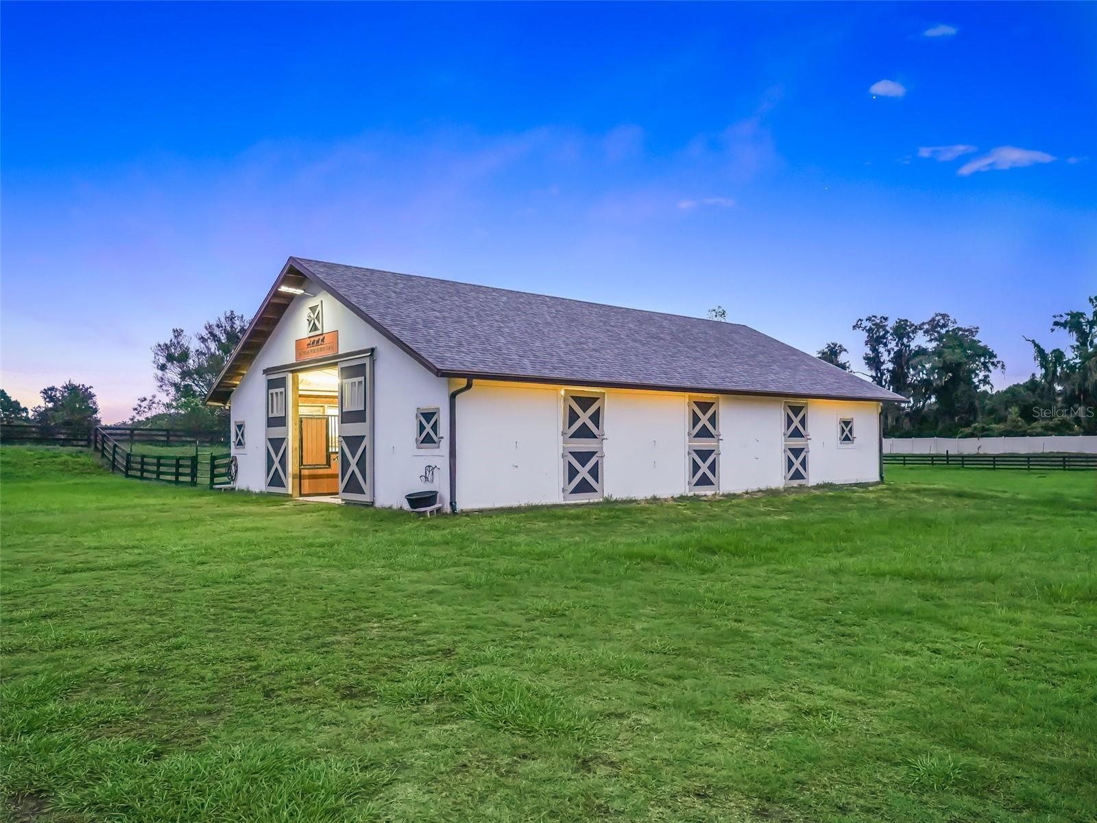 Image 6 of 73 For 7041 22nd Court Road