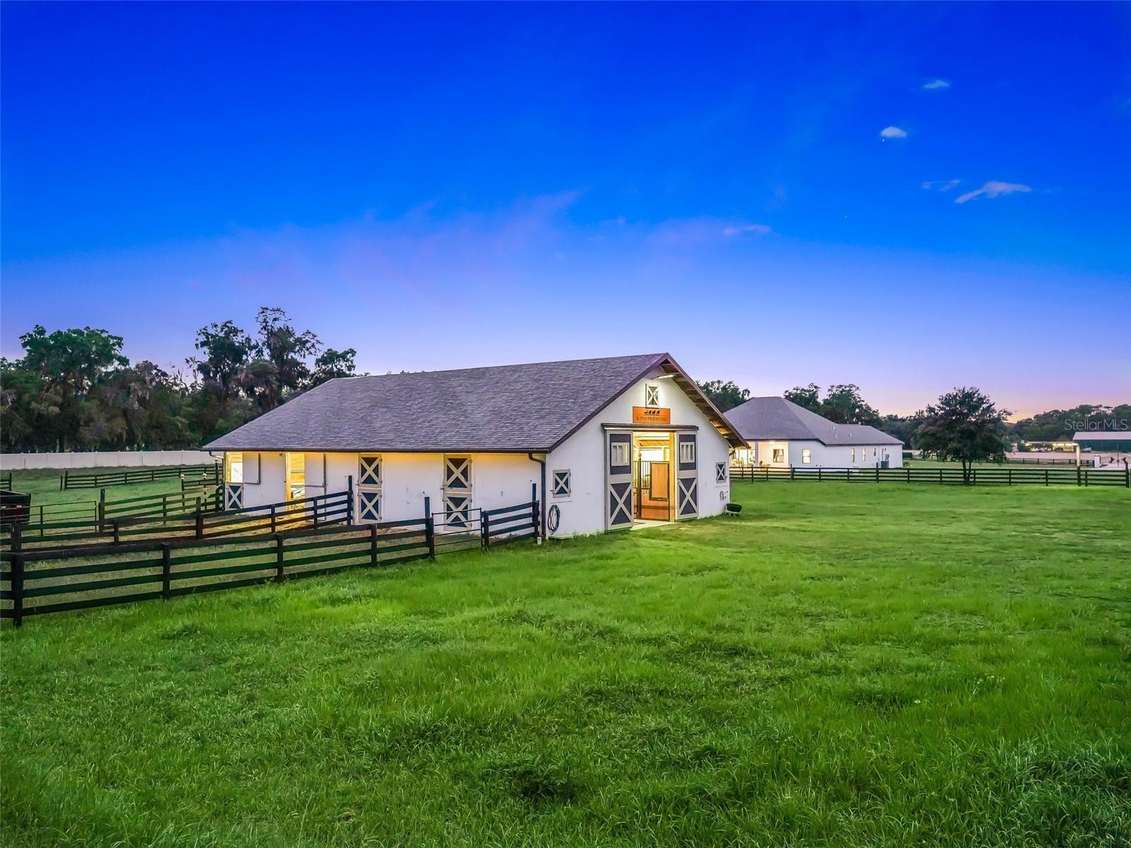 Image 7 of 73 For 7041 22nd Court Road