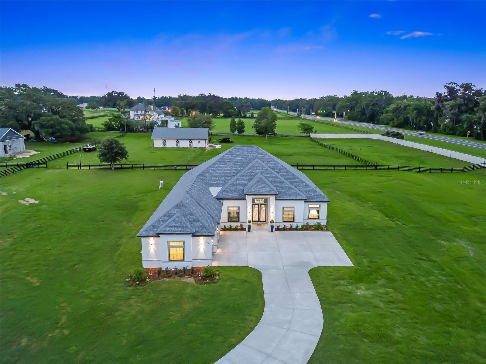 Image 9 of 73 For 7041 22nd Court Road