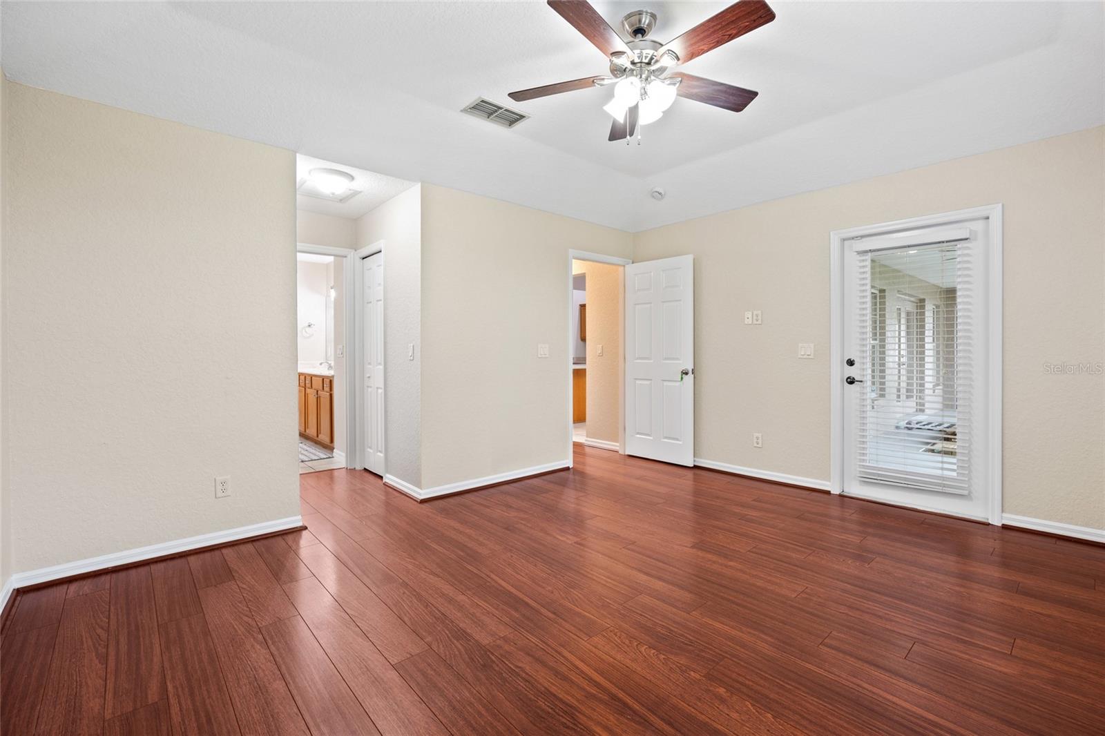 Image 31 of 53 For 4360 106th Street