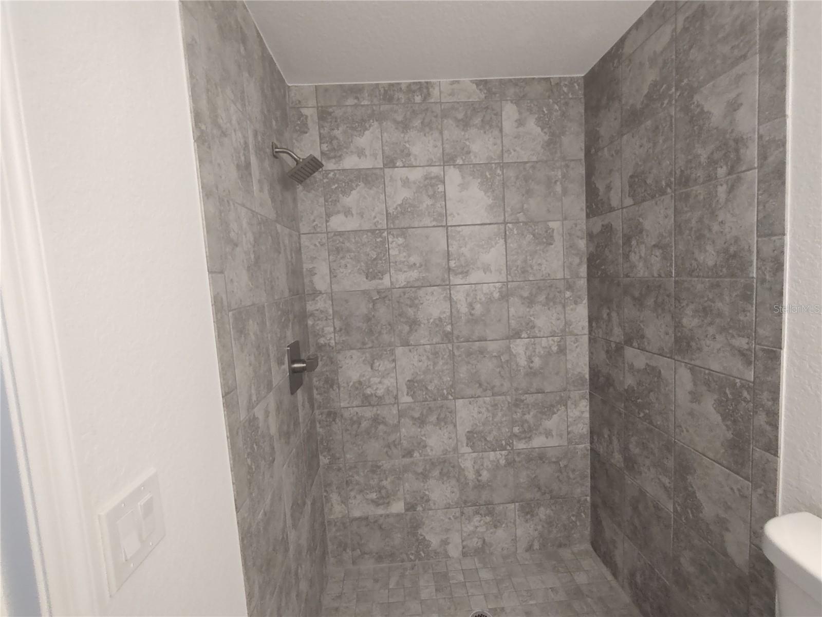 Image 11 of 24 For 3914 161st Loop