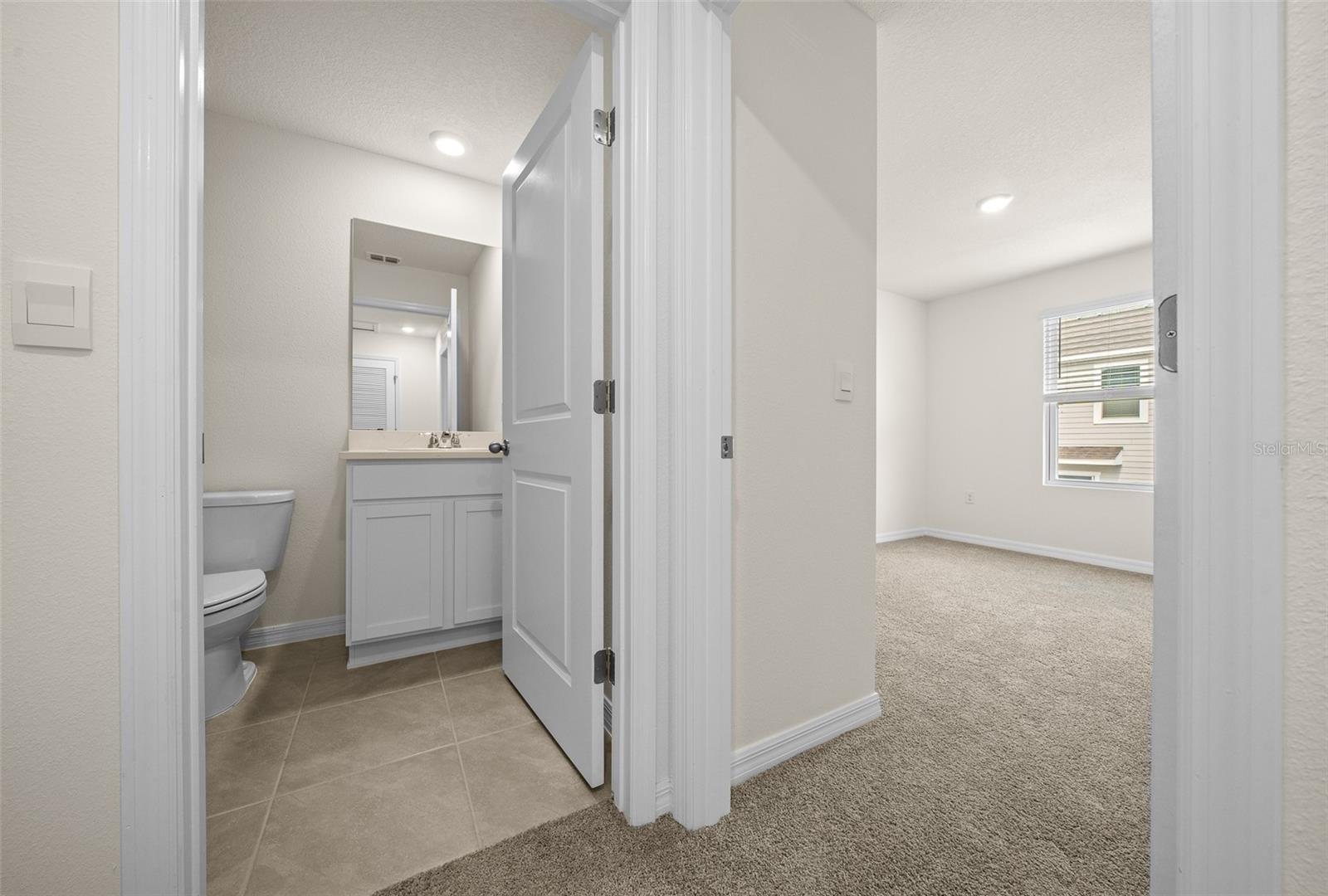 Image 15 of 20 For 6580 81st Loop